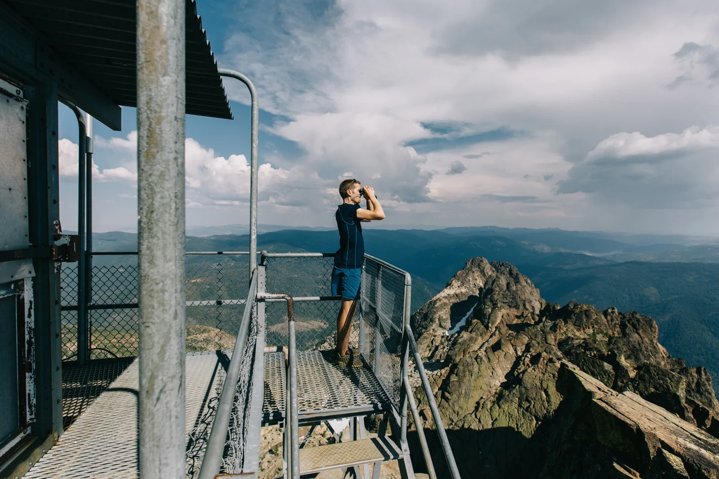CindyGiovagnoli_outdoors_photographer_Sierra_Buttes_firetower_watchtower_Sardine_Snag_Bear_lake_hike_swim_camp-024.jpg