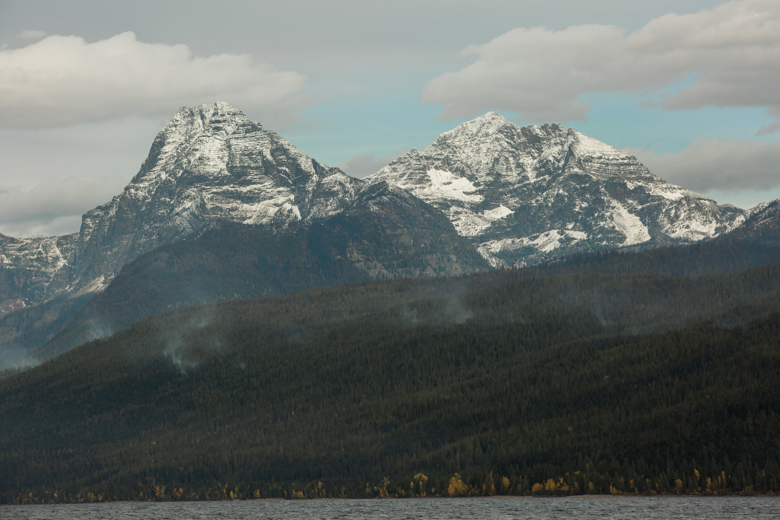 CindyGiovagnoli_Glacier_National_Park_Montana_mountains_lake_fall_autumn_road_trip-016.jpg