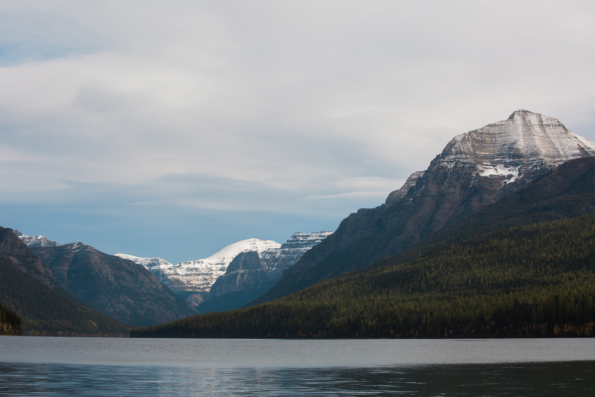 CindyGiovagnoli_Glacier_National_Park_Montana_mountains_lake_fall_autumn_road_trip-025.jpg