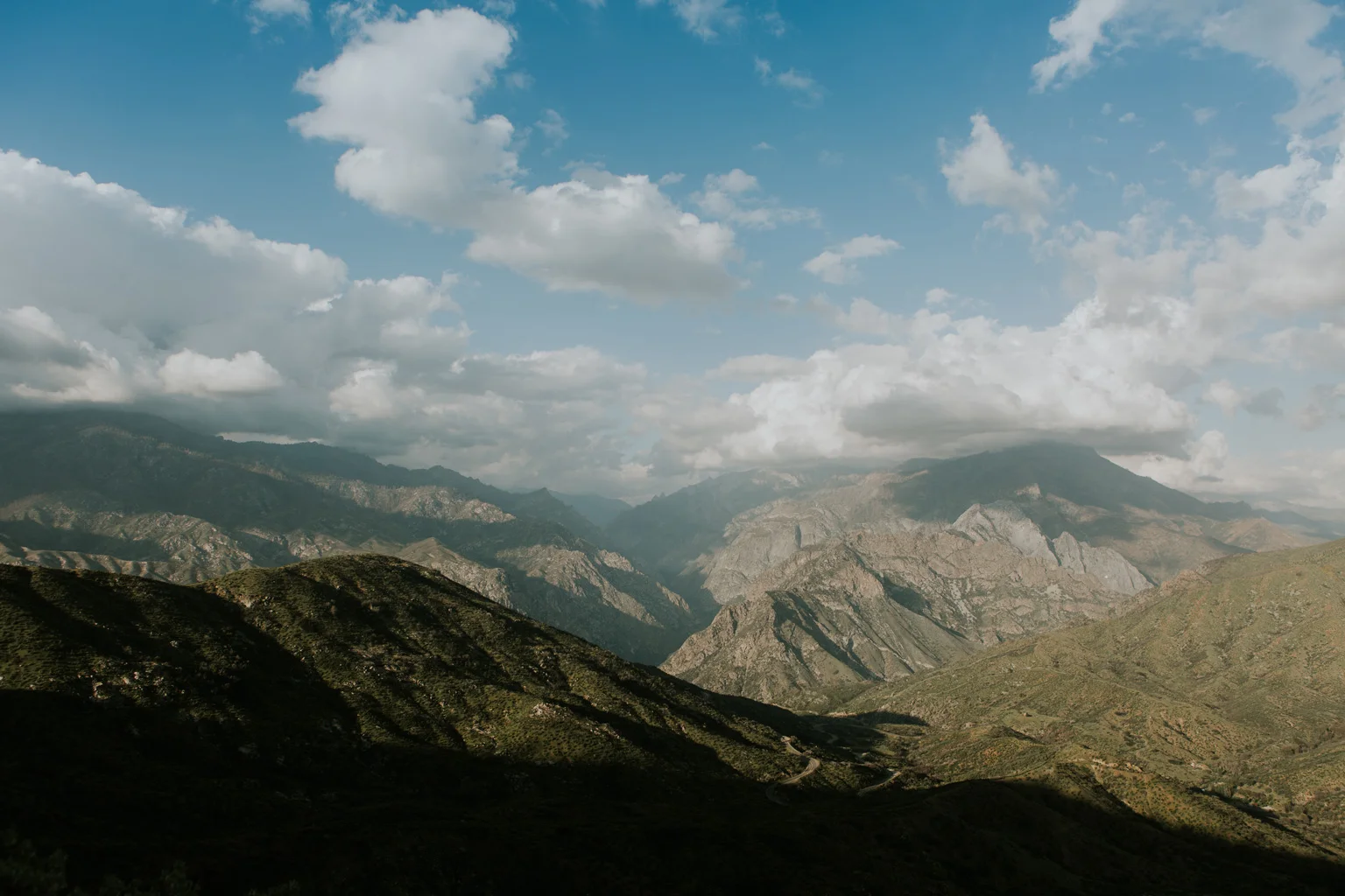 CindyGiovagnoli_Sequoia_Kings_Canyon_National_Park_California_bear_camping_roadtrip_travel-006.jpg