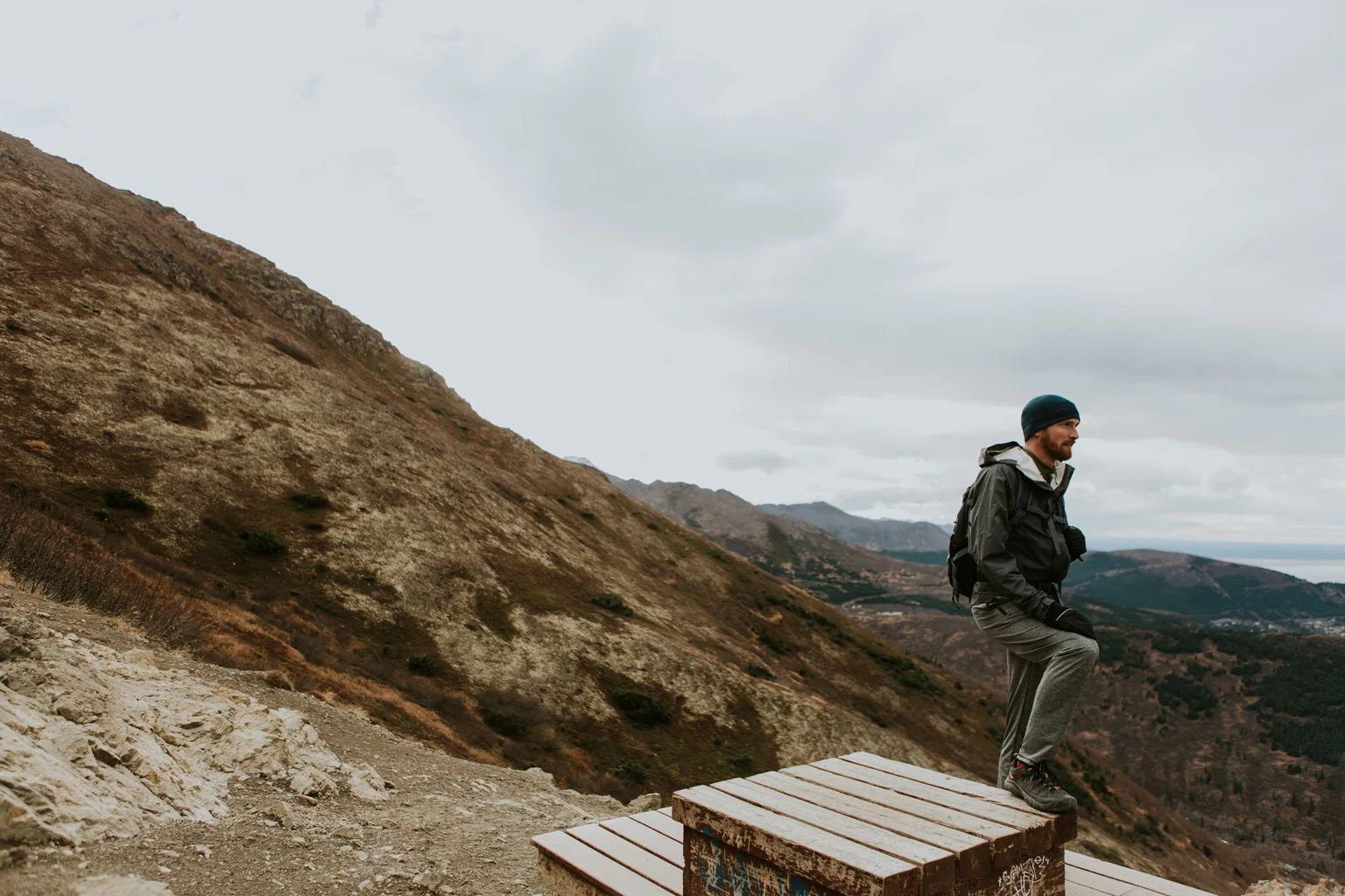 CindyGiovagnoli_Anchorage_Alaska_Flattop_mountain_hike_snocapped-005.jpg