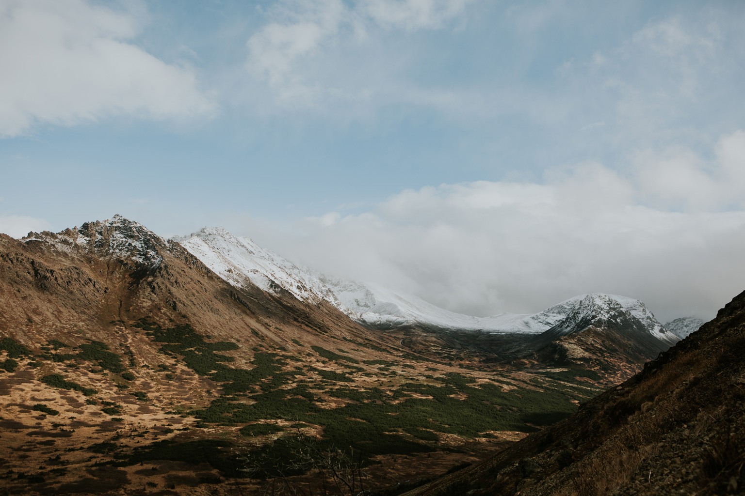 CindyGiovagnoli_Anchorage_Alaska_Flattop_mountain_hike_snocapped-014.jpg
