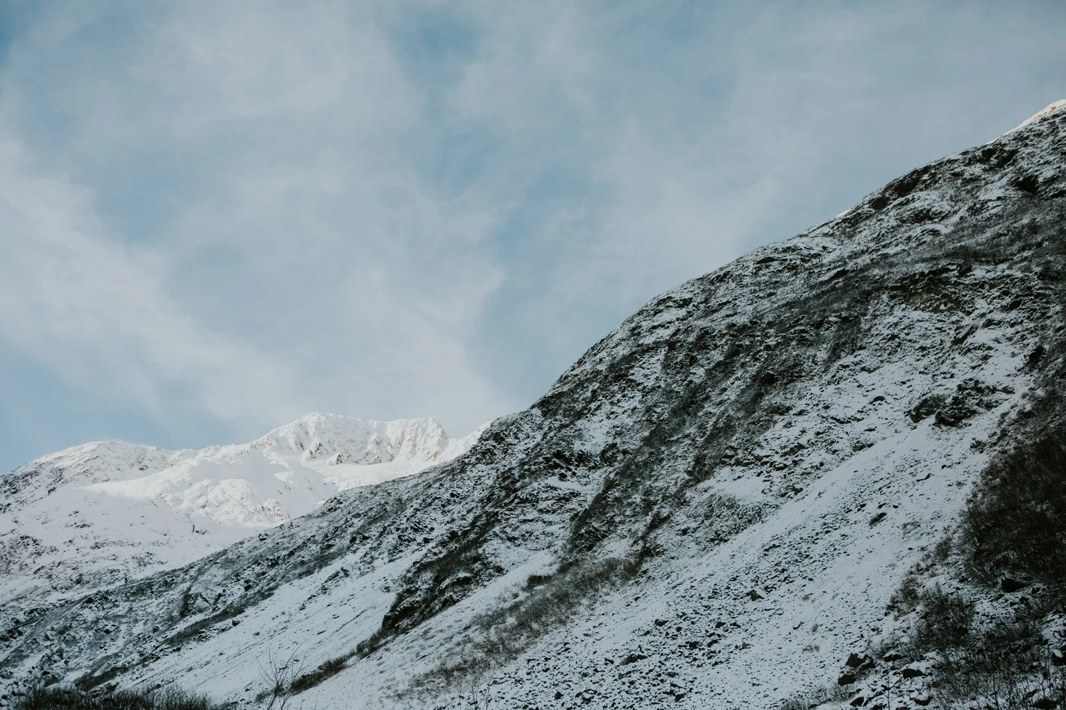 CindyGiovagnoli_hiking_glacier_Anchorage_snow_winter_ByronGlacier_Alaska-002.jpg