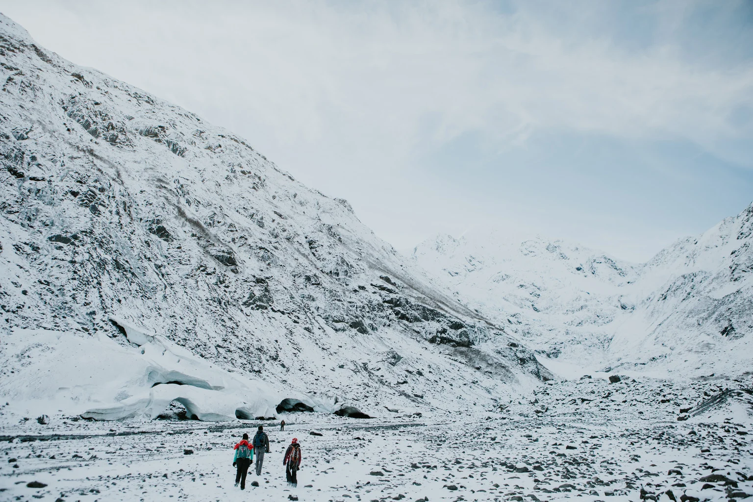 CindyGiovagnoli_hiking_glacier_Anchorage_snow_winter_ByronGlacier_Alaska-013.jpg