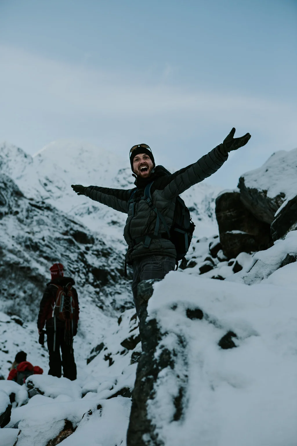 CindyGiovagnoli_hiking_glacier_Anchorage_snow_winter_ByronGlacier_Alaska-020.jpg