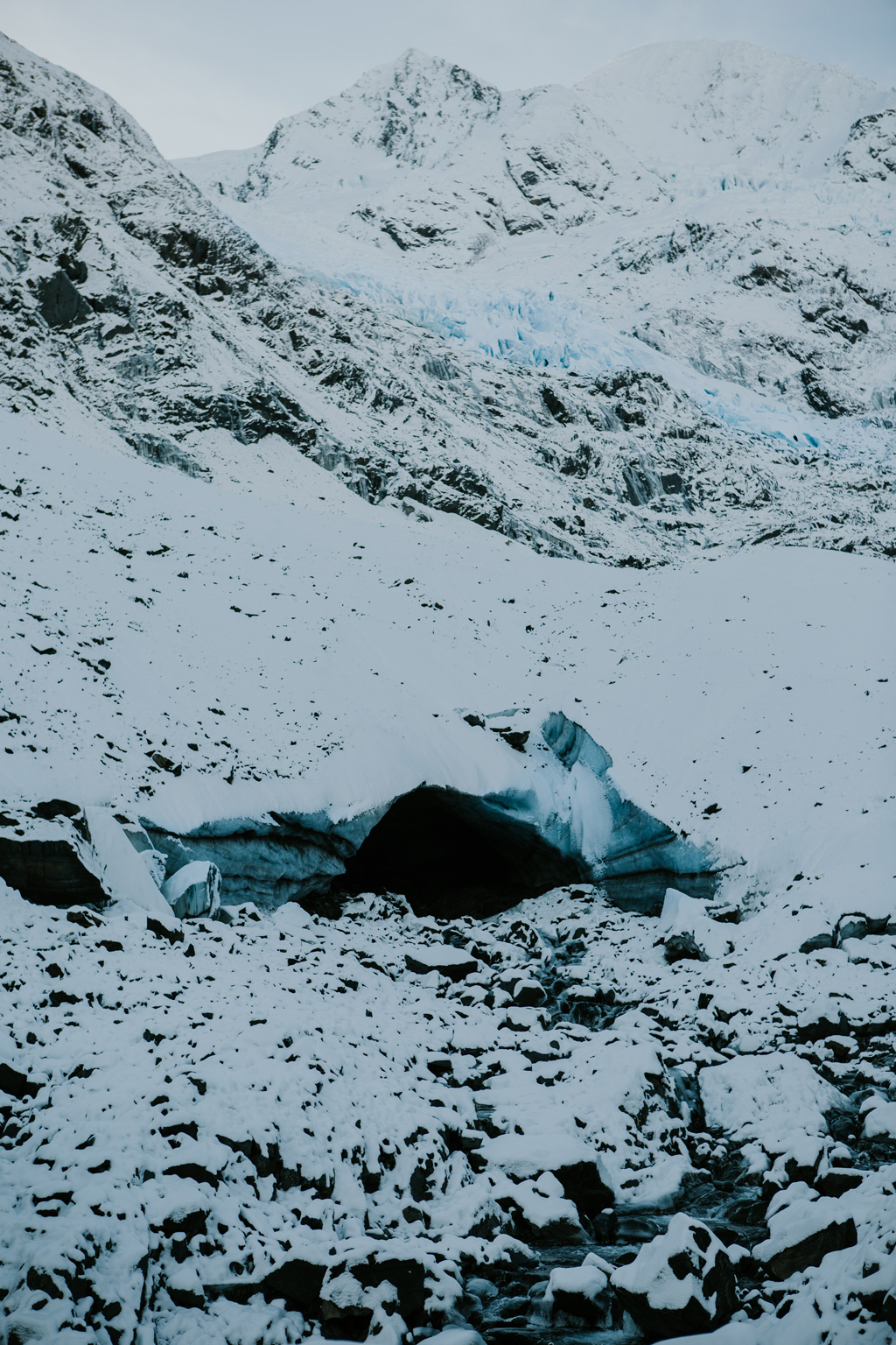 CindyGiovagnoli_hiking_glacier_Anchorage_snow_winter_ByronGlacier_Alaska-036.jpg