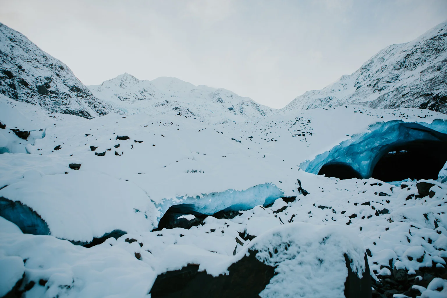 CindyGiovagnoli_hiking_glacier_Anchorage_snow_winter_ByronGlacier_Alaska-049.jpg