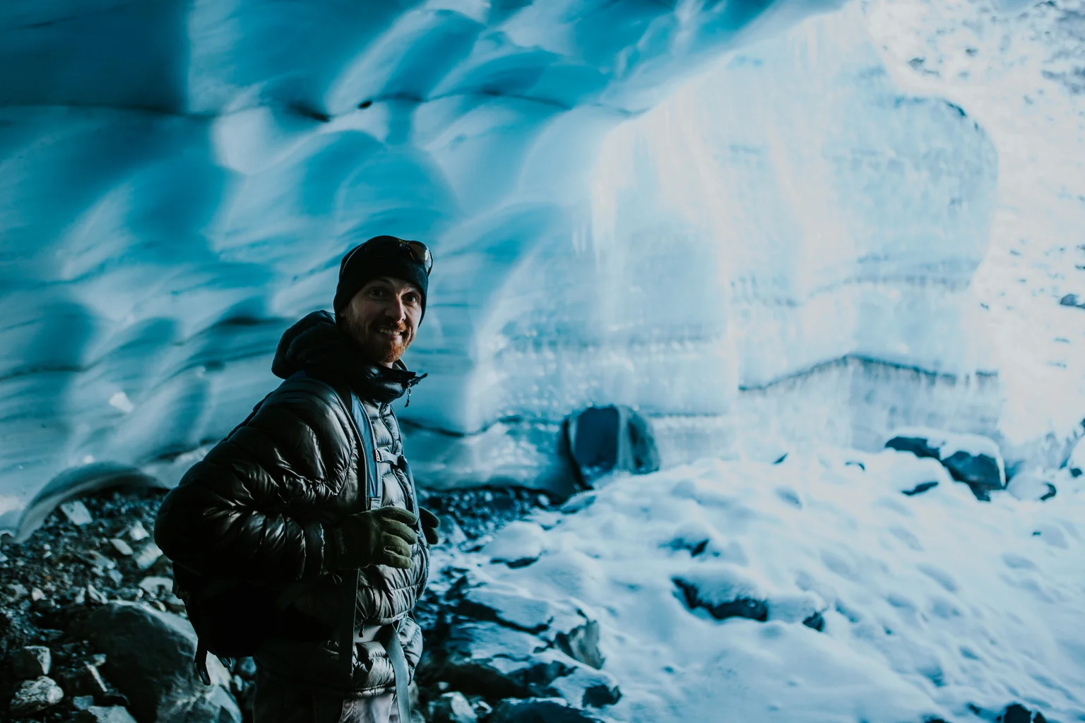 CindyGiovagnoli_hiking_glacier_Anchorage_snow_winter_ByronGlacier_Alaska-051.jpg