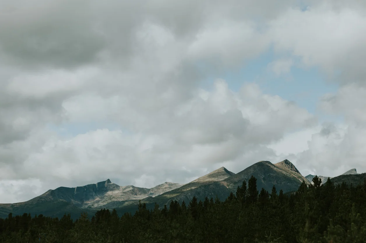 CindyGiovagnoli_British_Columbia_Yukon_Alaska_Canadian_Rockies_mountains_roadtrip--019.jpg