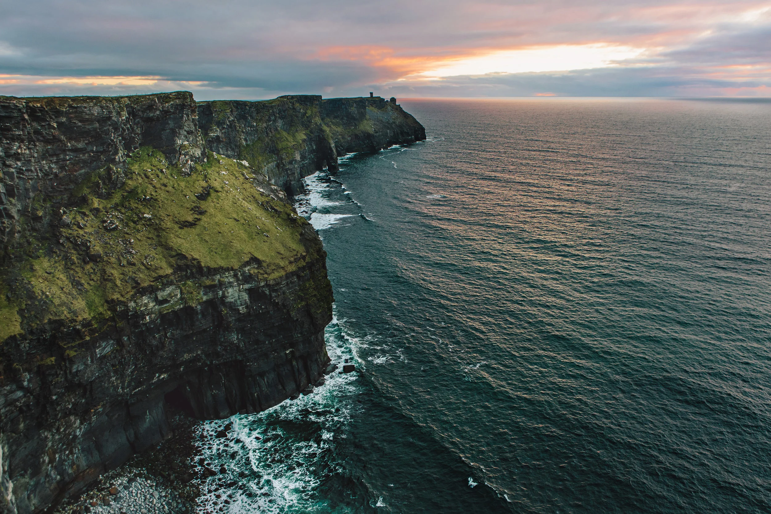 CindyGiovagnoli_Ireland_CliffsOfMoher_CountyClare-003.jpg