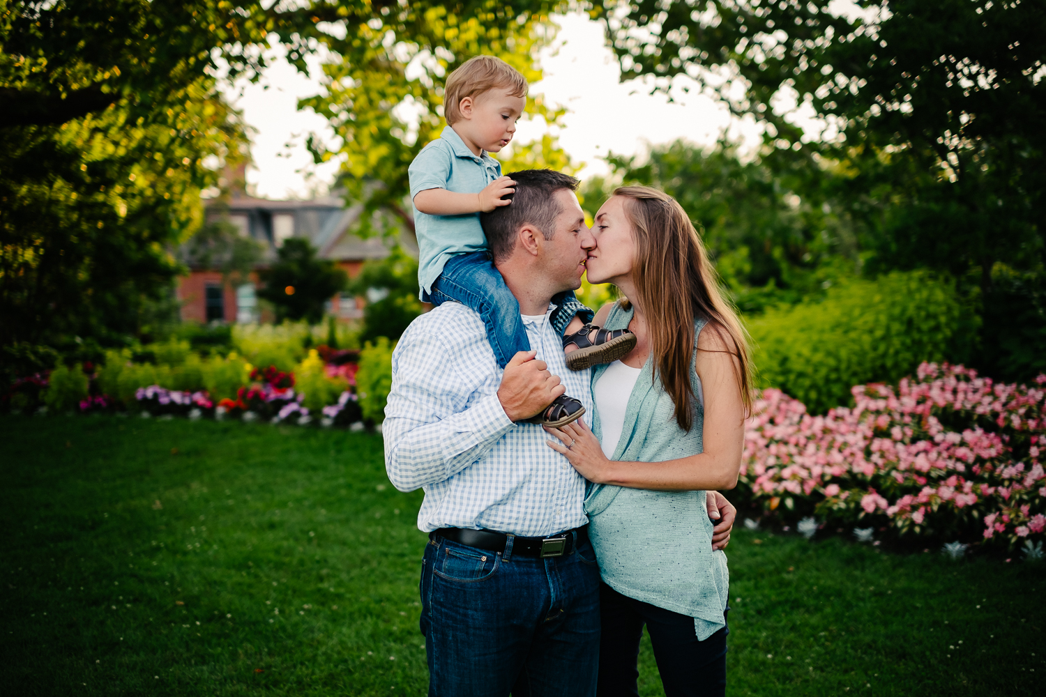  Engagement Session - Ornamental Gardens at the Central Experimental Farm in Ottawa. 