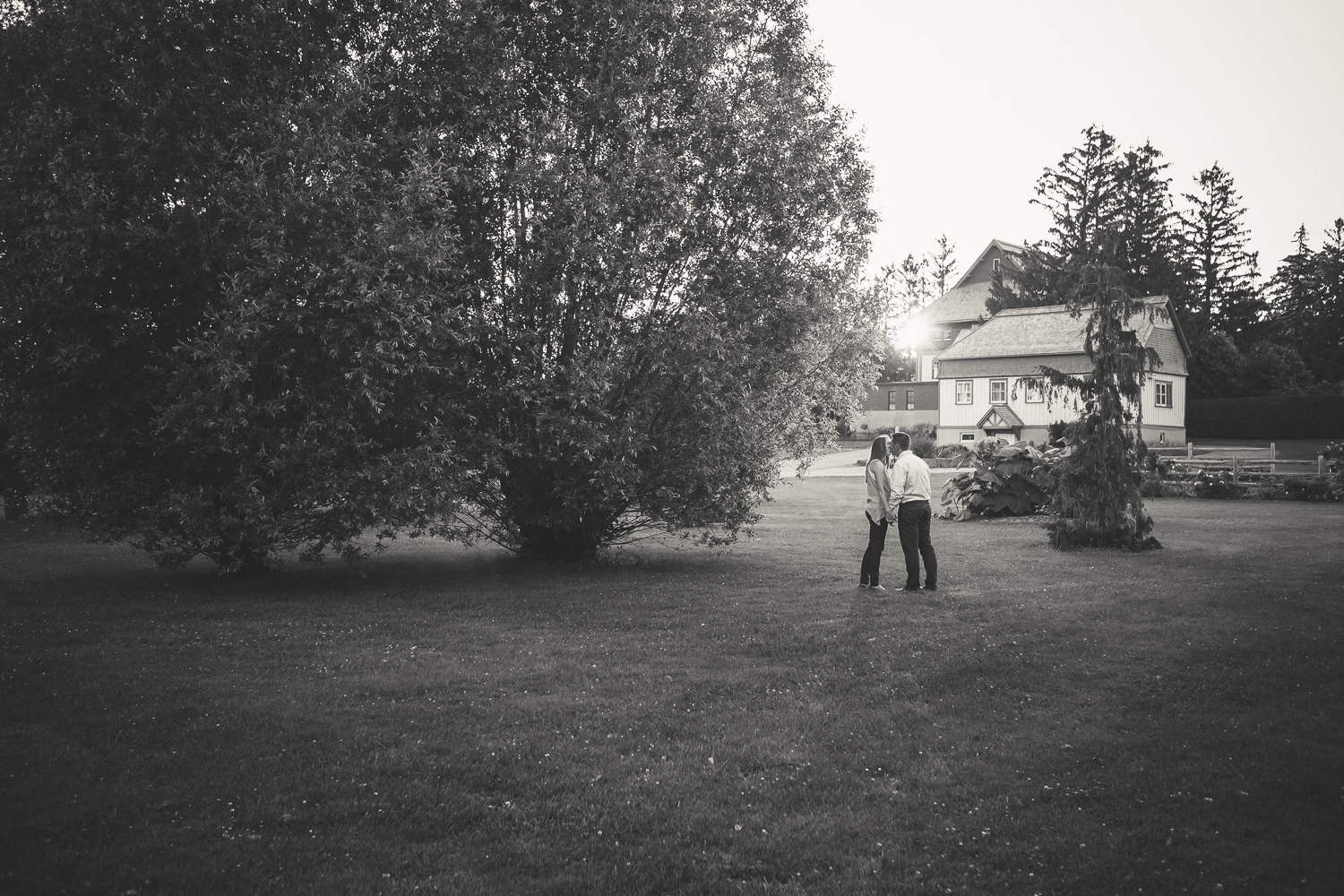  Engagement Session - Ornamental Gardens at the Central Experimental Farm in Ottawa. 