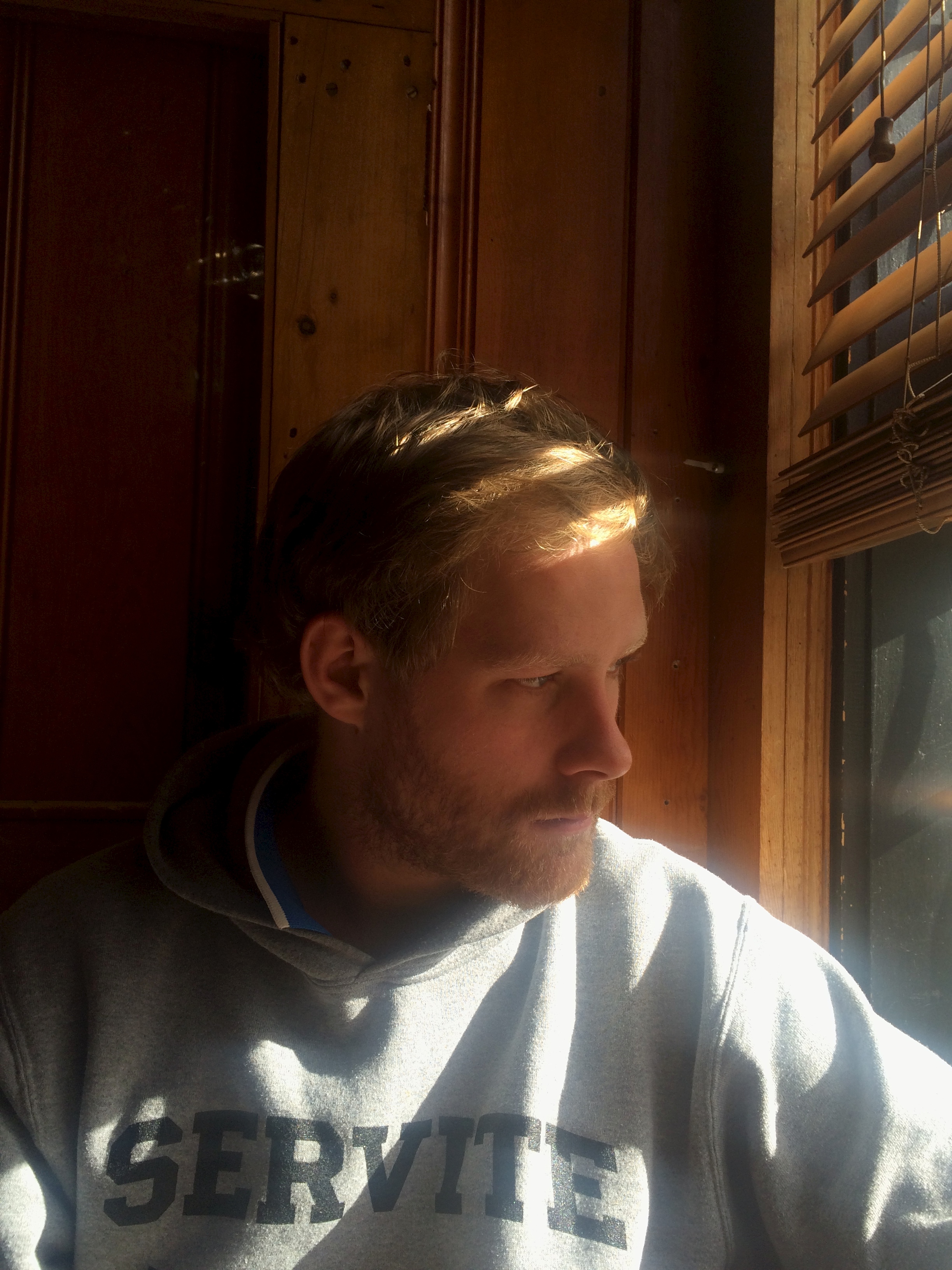 This picture makes Franz look like he's balding (sorry Bro!), but I like how the blinds look.