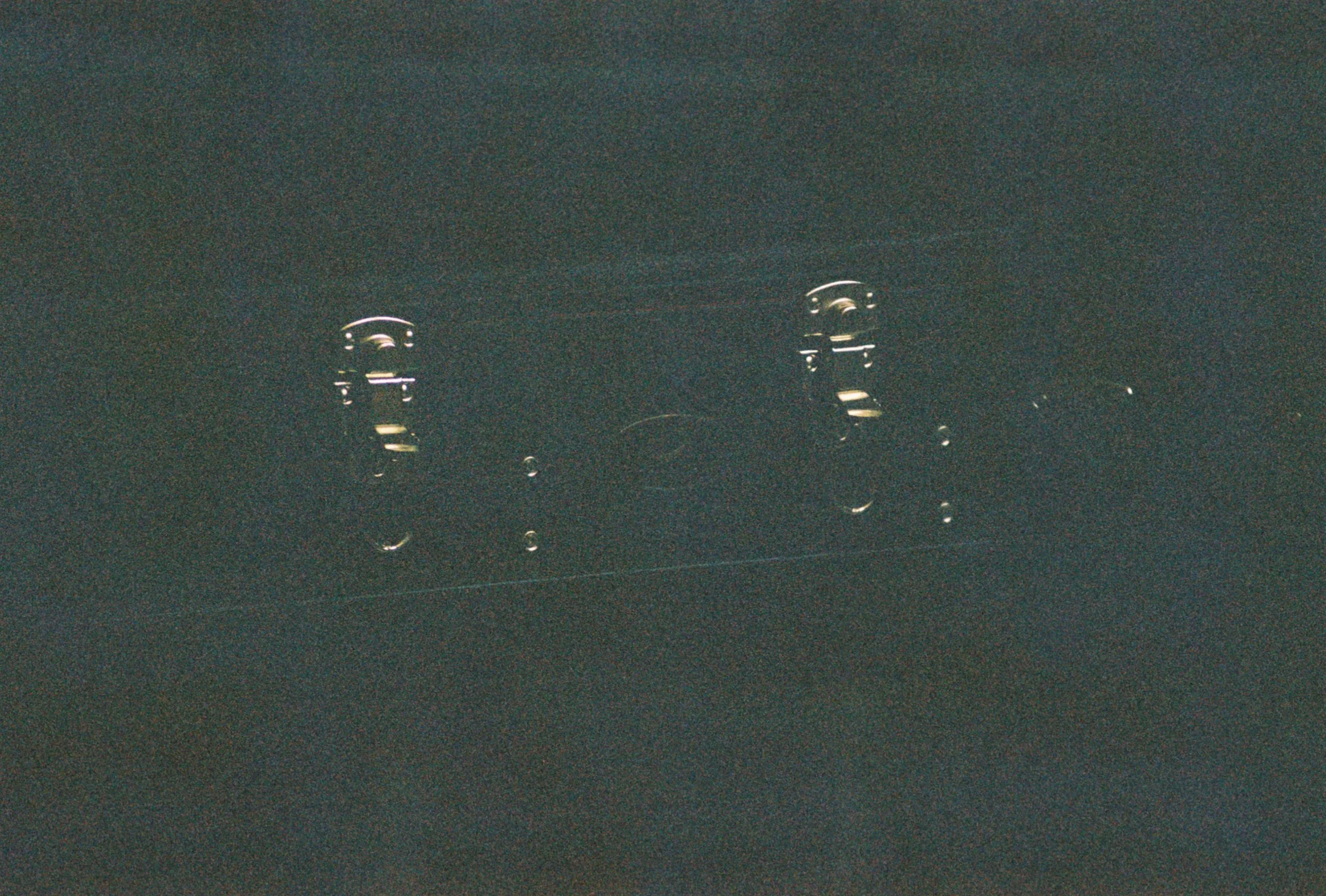 R1-08505-013A.JPG
