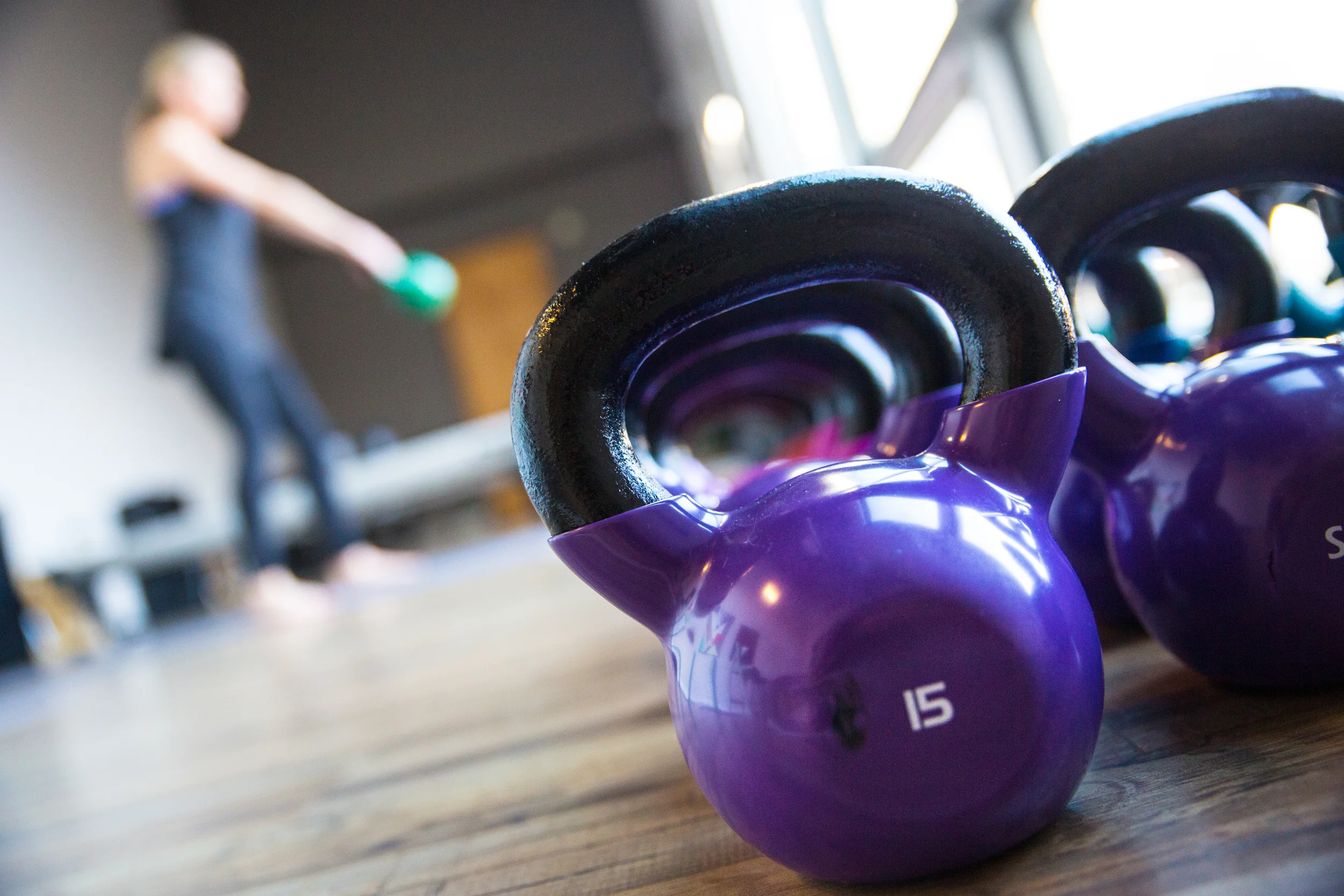 KETTLEBELL CLASS PREPARE YOURSELF TO BE CHALLENGED AND GET SWEATY IN THIS 30 MINUTE CLASS. DON'T LET THE KETTLEBELLS INTIMIDATE YOU, WE HAVE A WIDE RANGE OF WEIGHTS FOR ALL LEVELS.