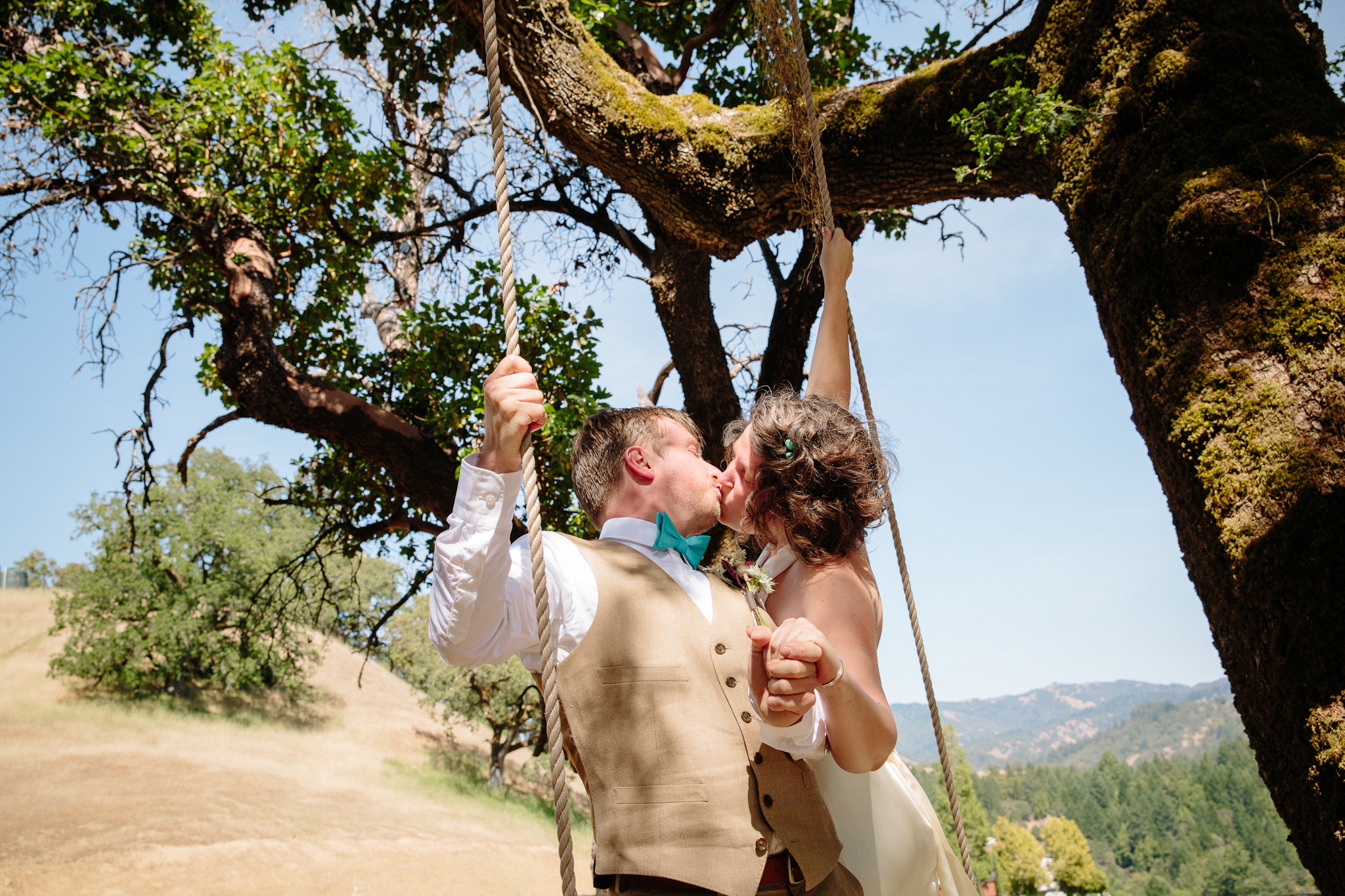 crystalchristiaan_weddingsneakpeek_2014_jenniferleahyphotography-9-of-43_14346786333_o.jpg