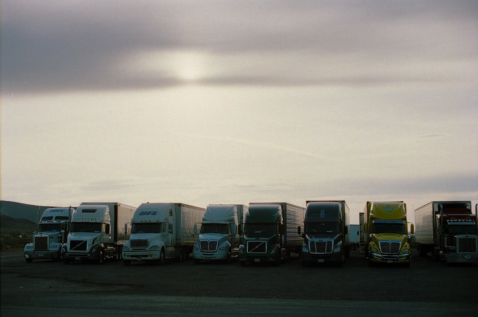 19730034web.jpg