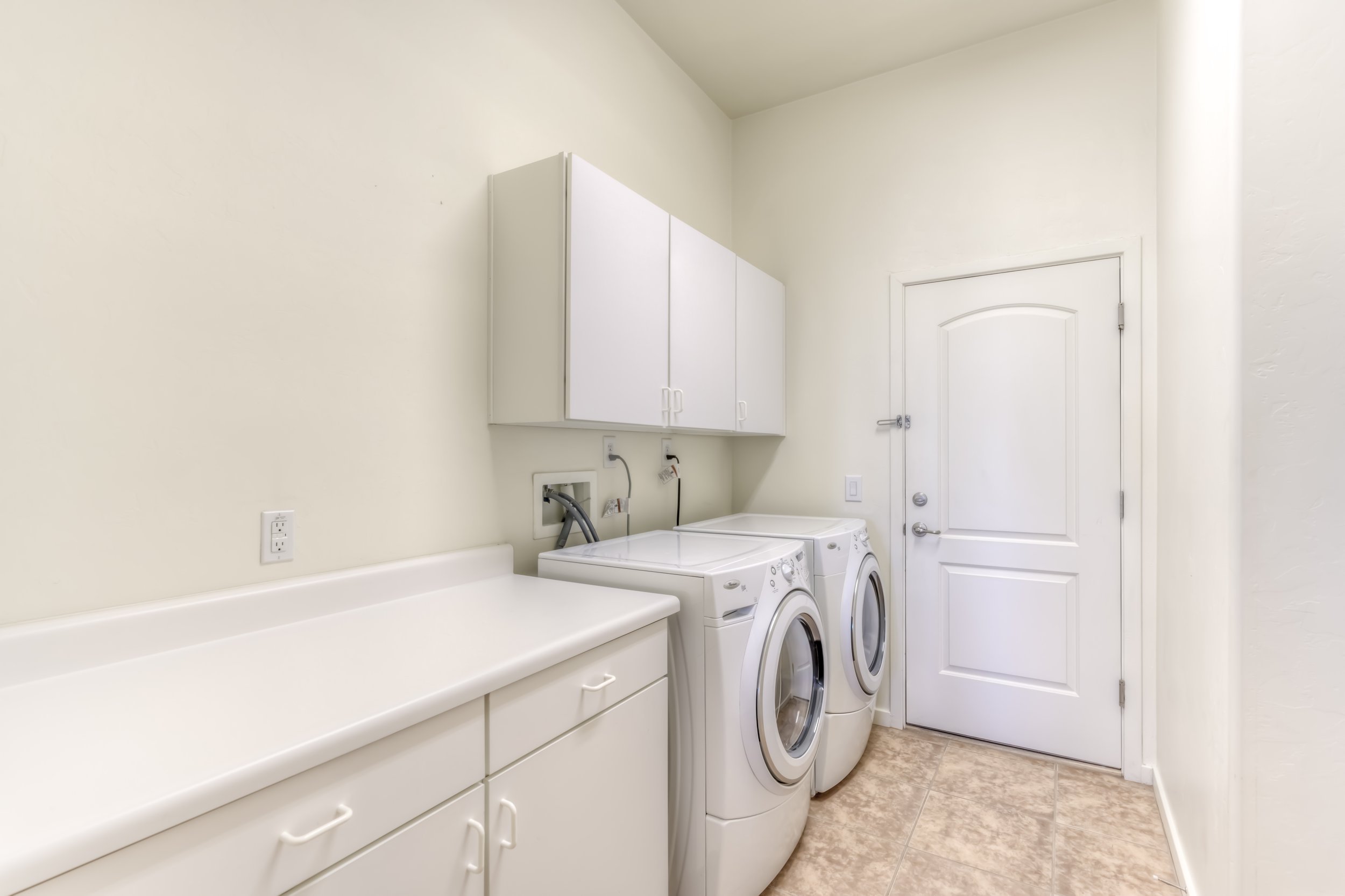 32 Laundry Room.jpg