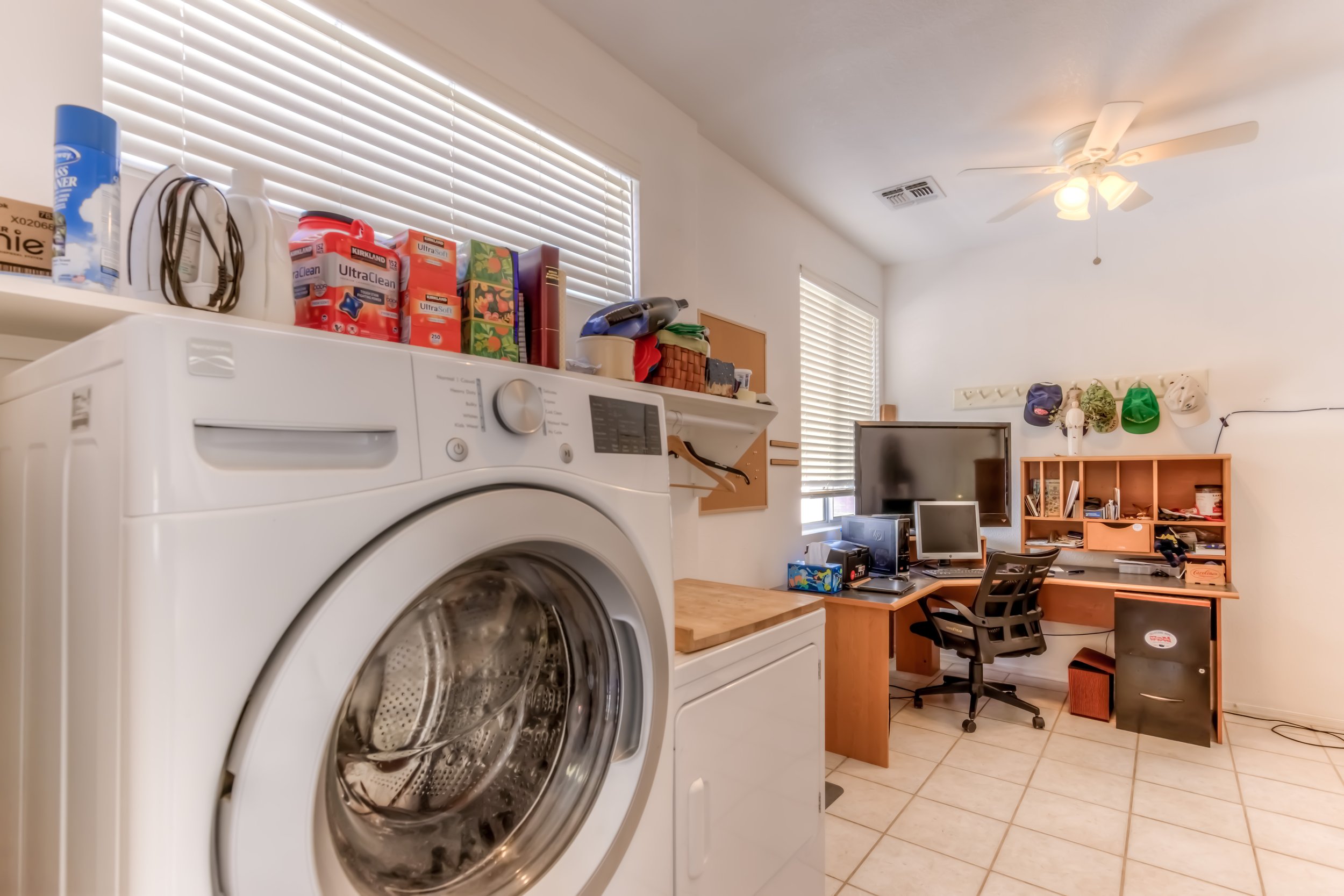 25 Laundry:Utility Room.jpg