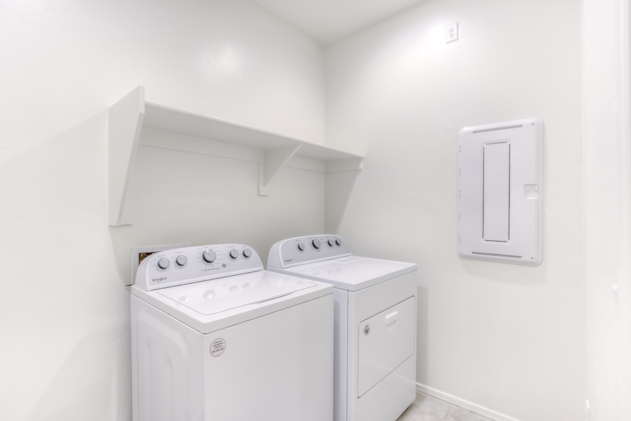 33 Laundry Room.jpg