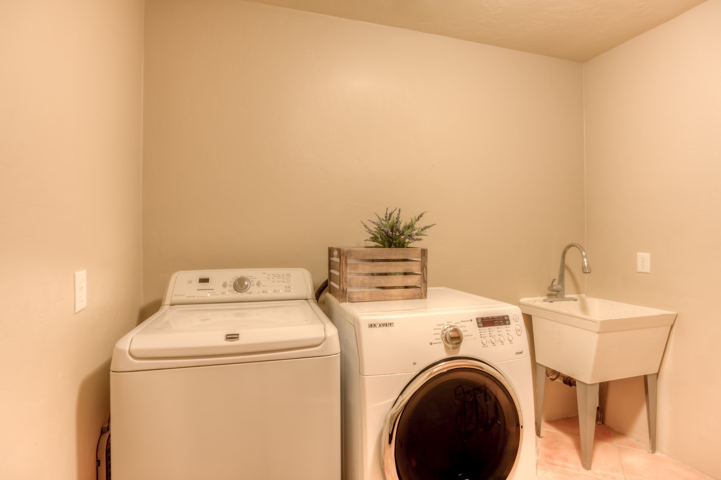 15 Laundry Room photo a.jpg