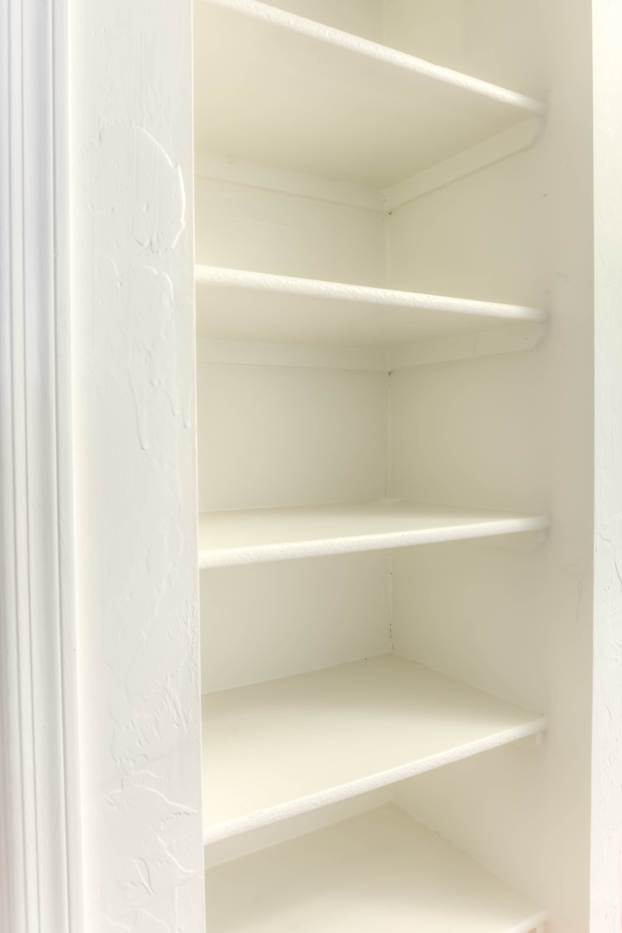 19 Linen Shelves.jpg