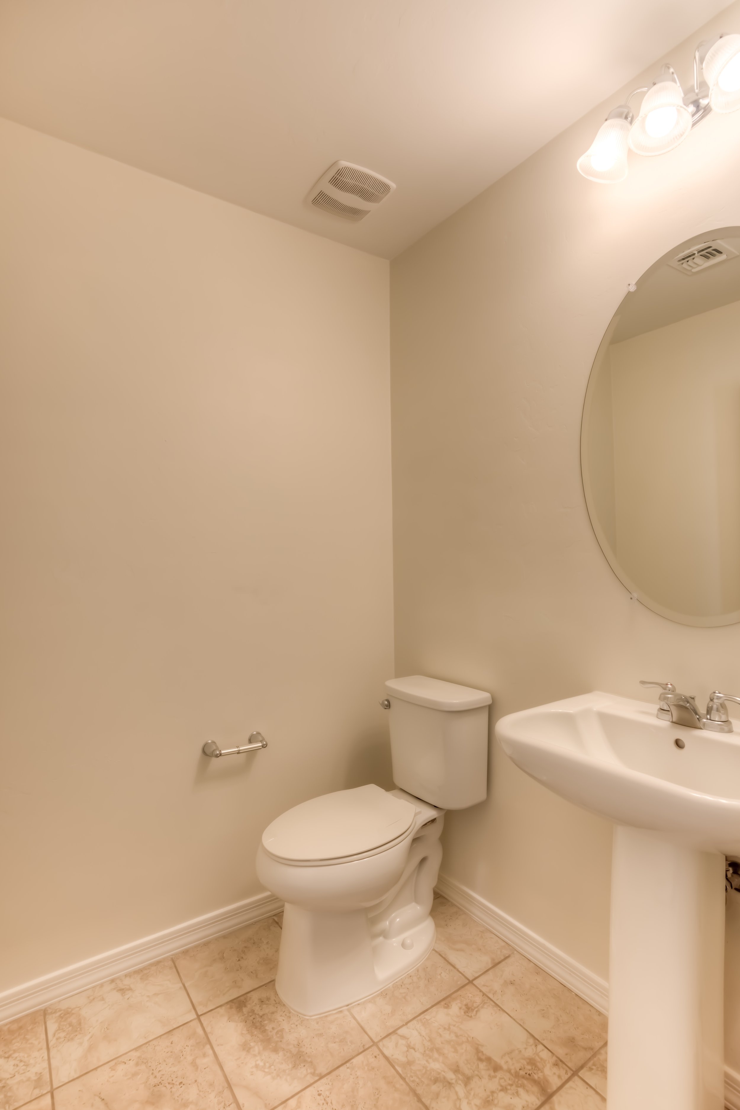 8 Bathroom 1.jpg