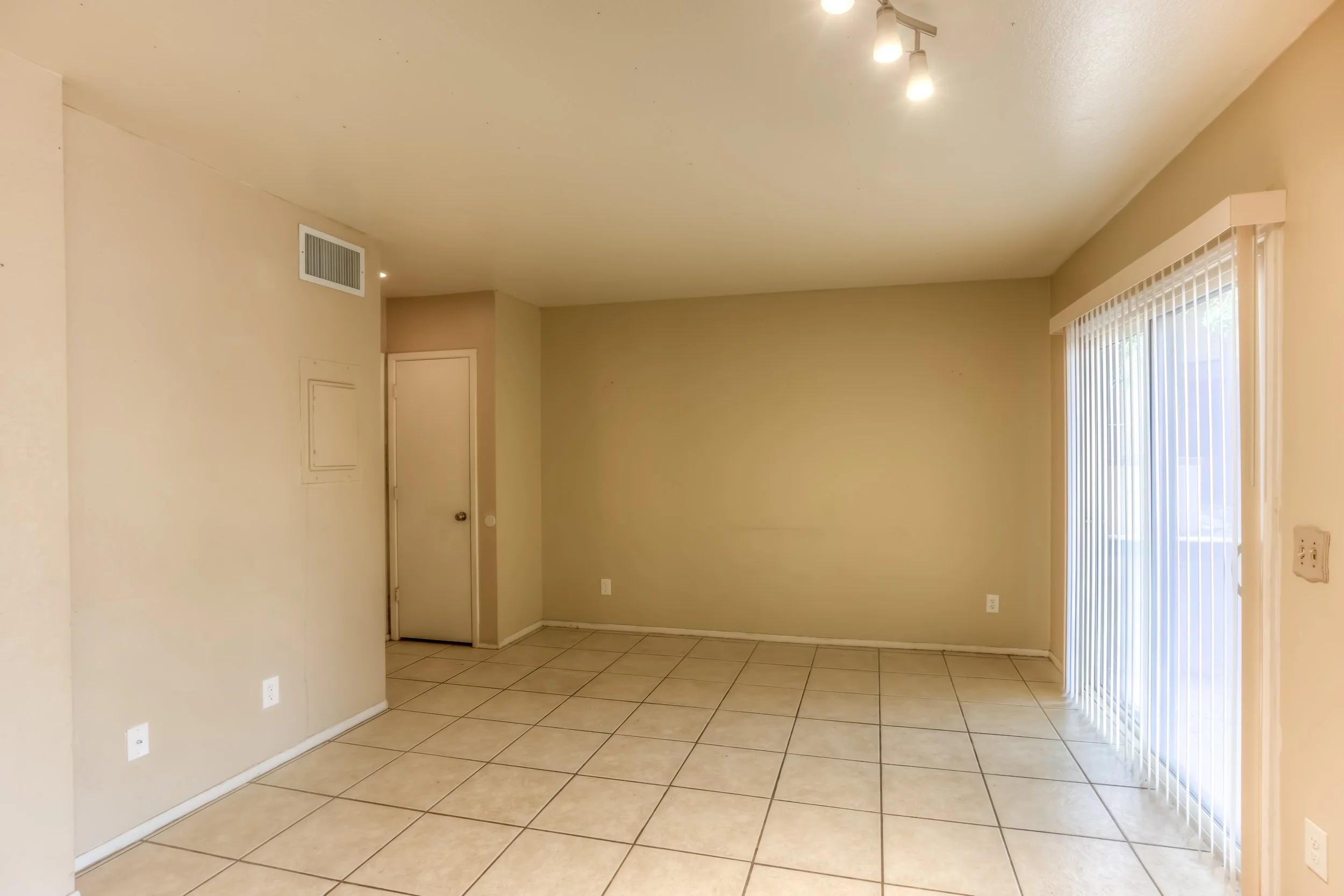 9 Living Room photo b.jpg