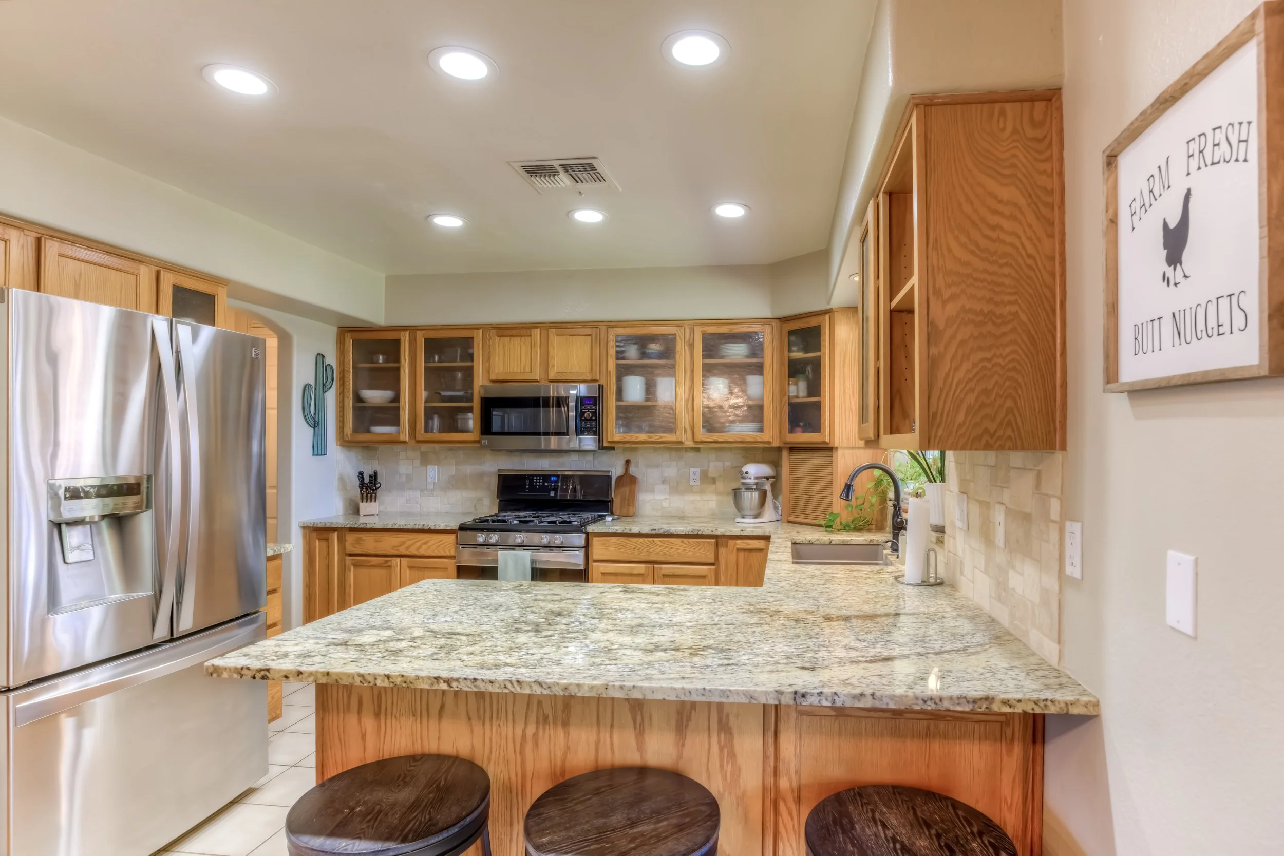 13 Kitchen photo c.jpg