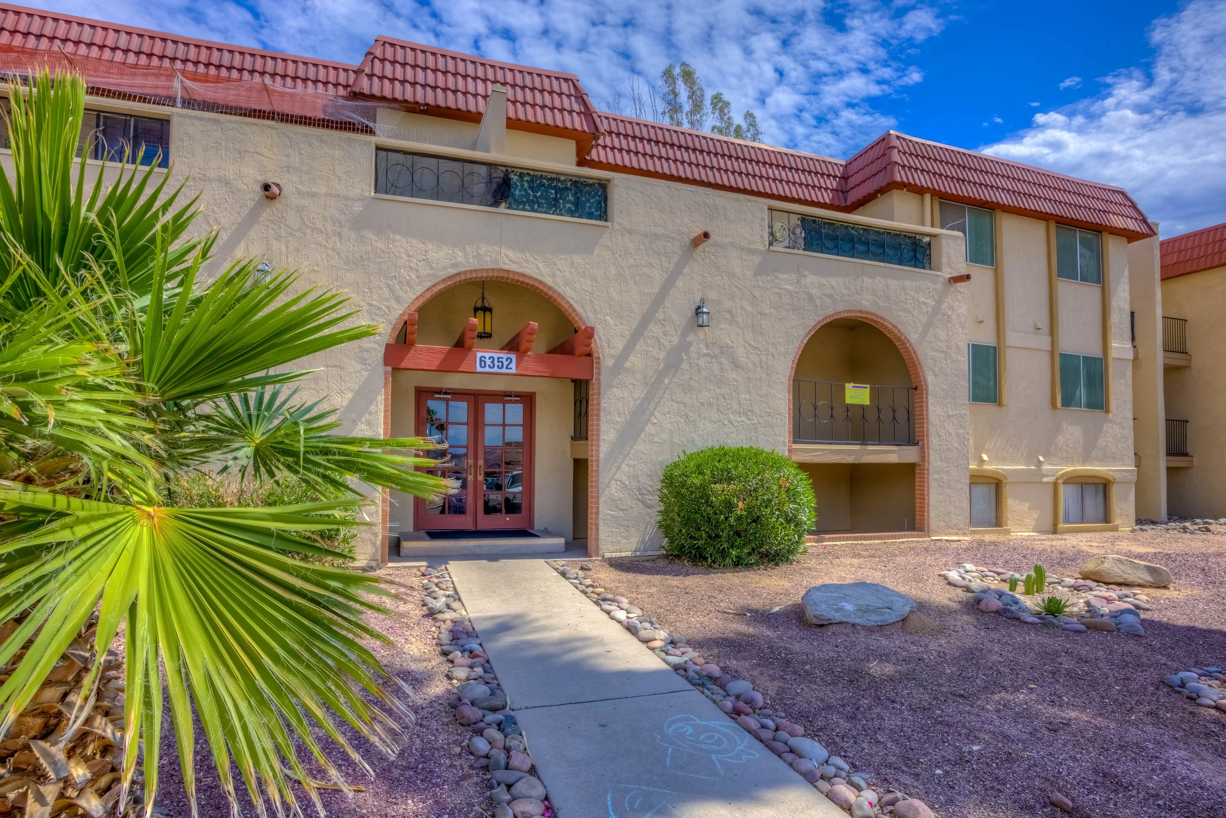 4 Exterior photo d.jpg