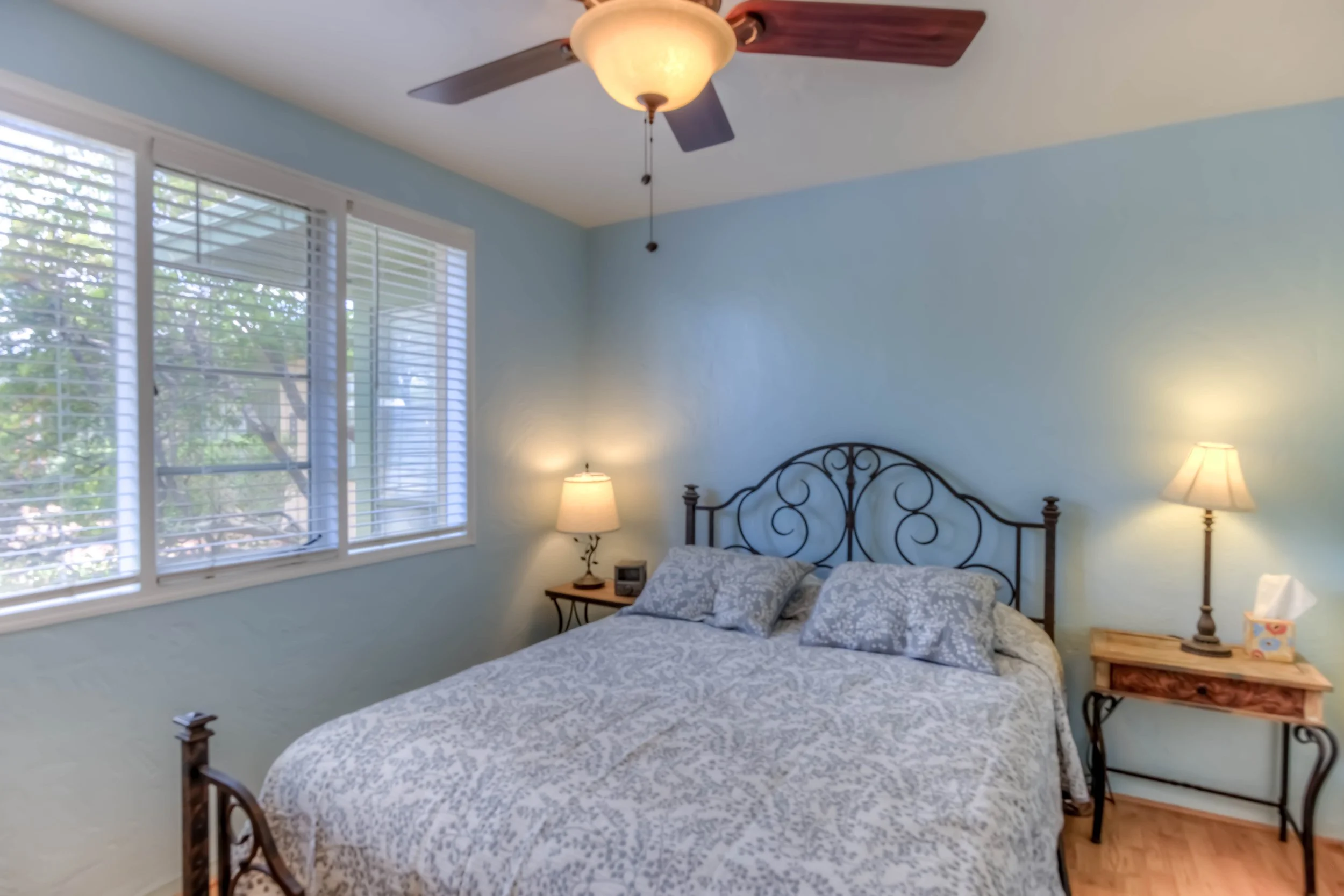 20 Bedroom photo c.jpg