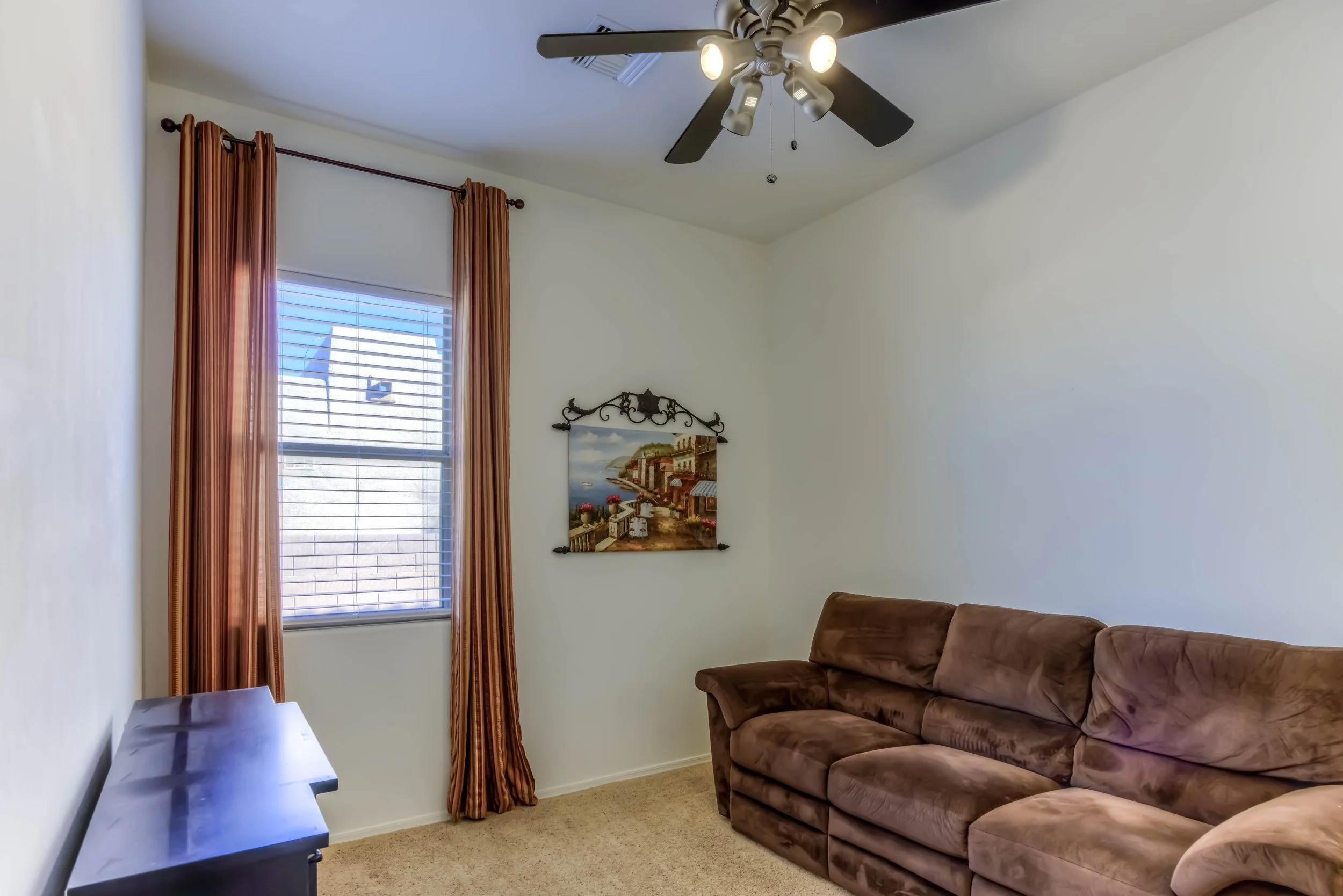 9 Bedroom 1 photo a.jpg