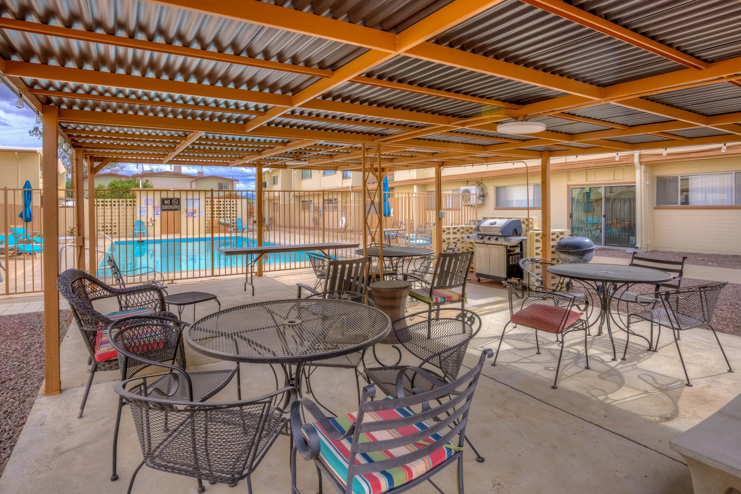 24 Community Courtyard photo a.jpg