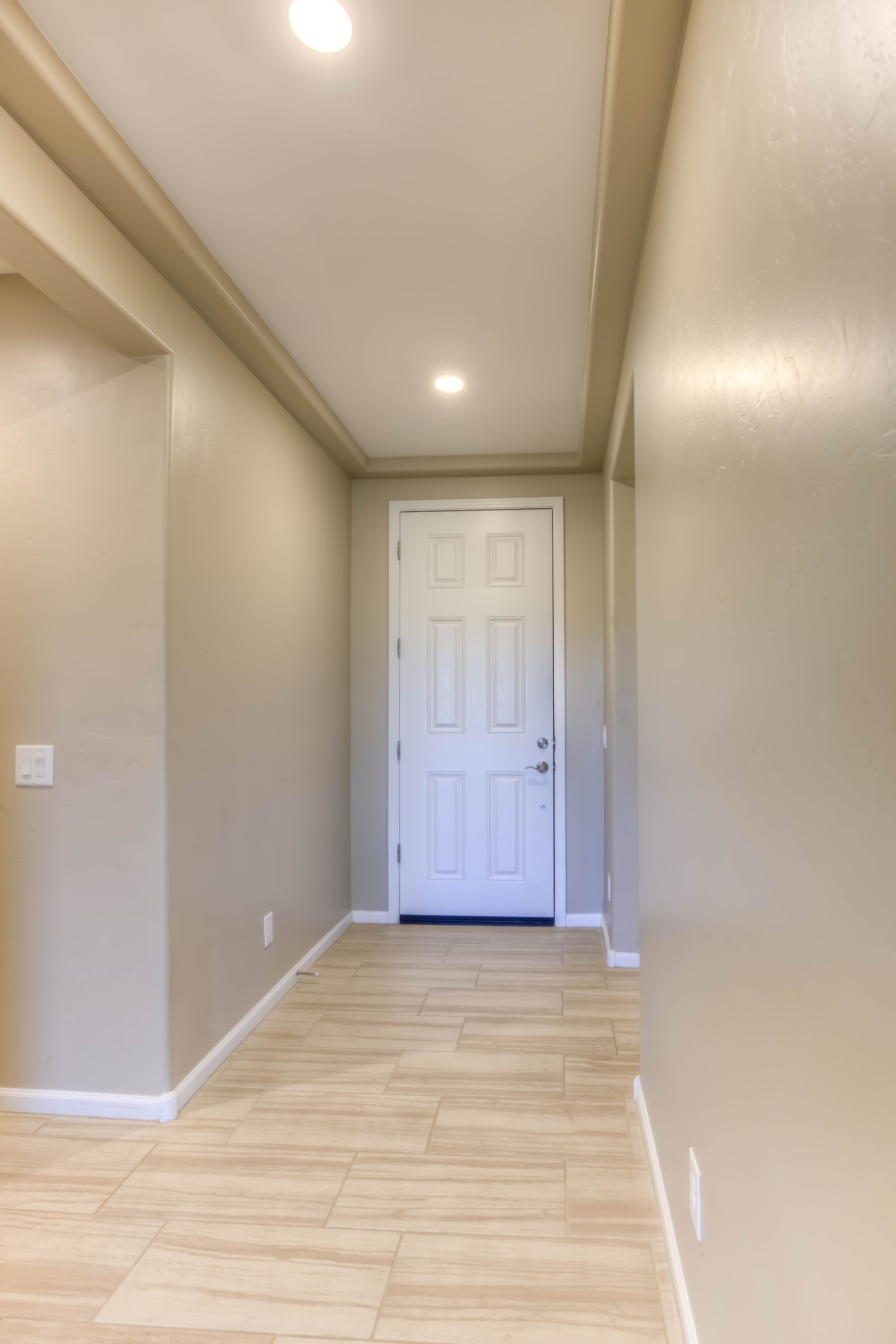 6 Interior Entrance.jpg