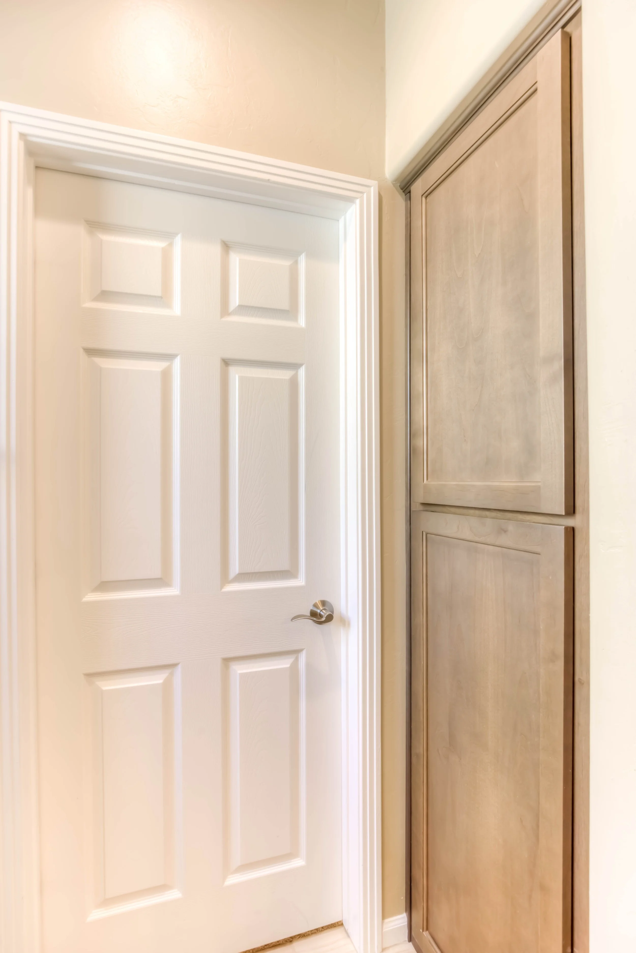27 Main Bathroom photo c.jpg