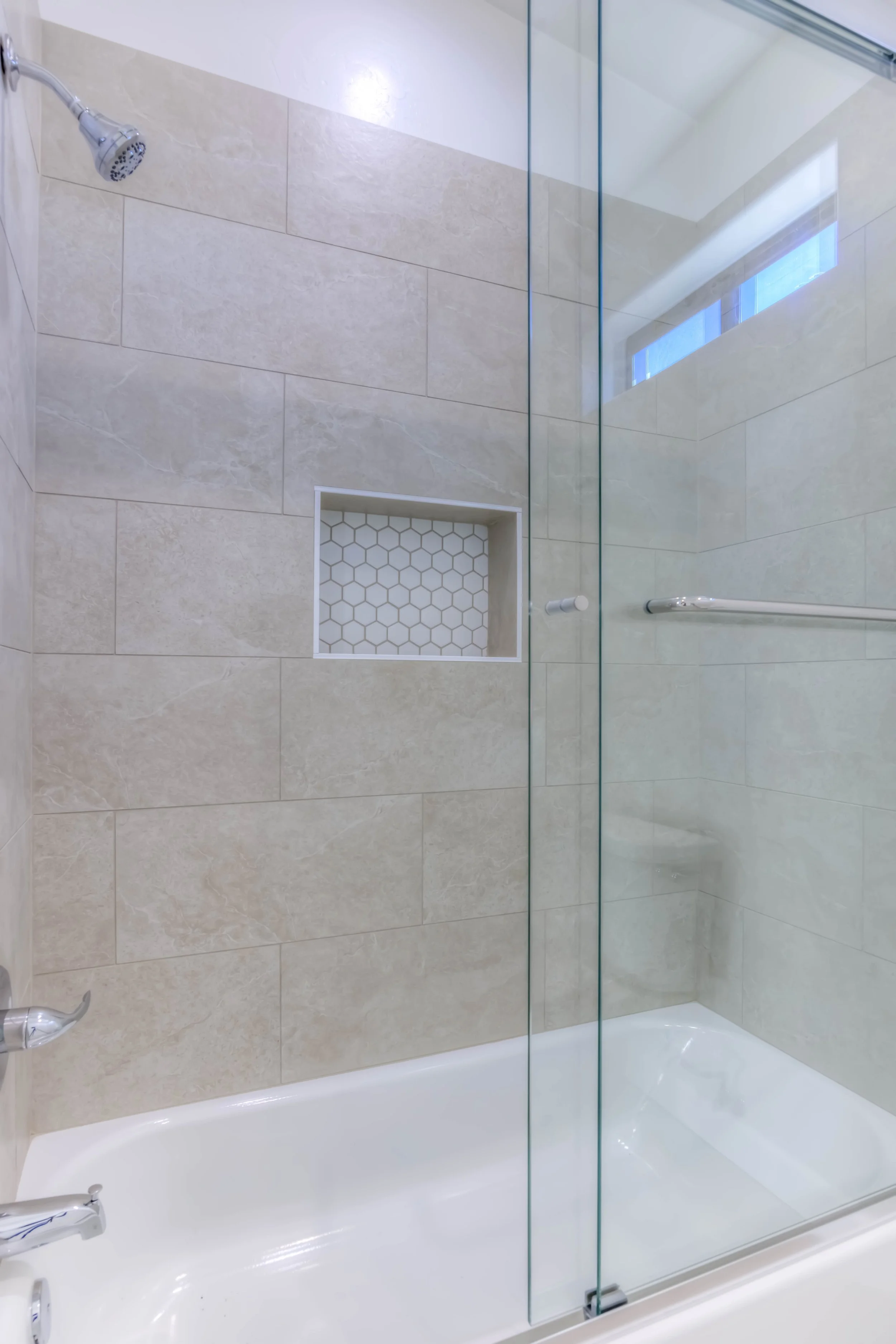 12 Bathroom 1 photo .jpg