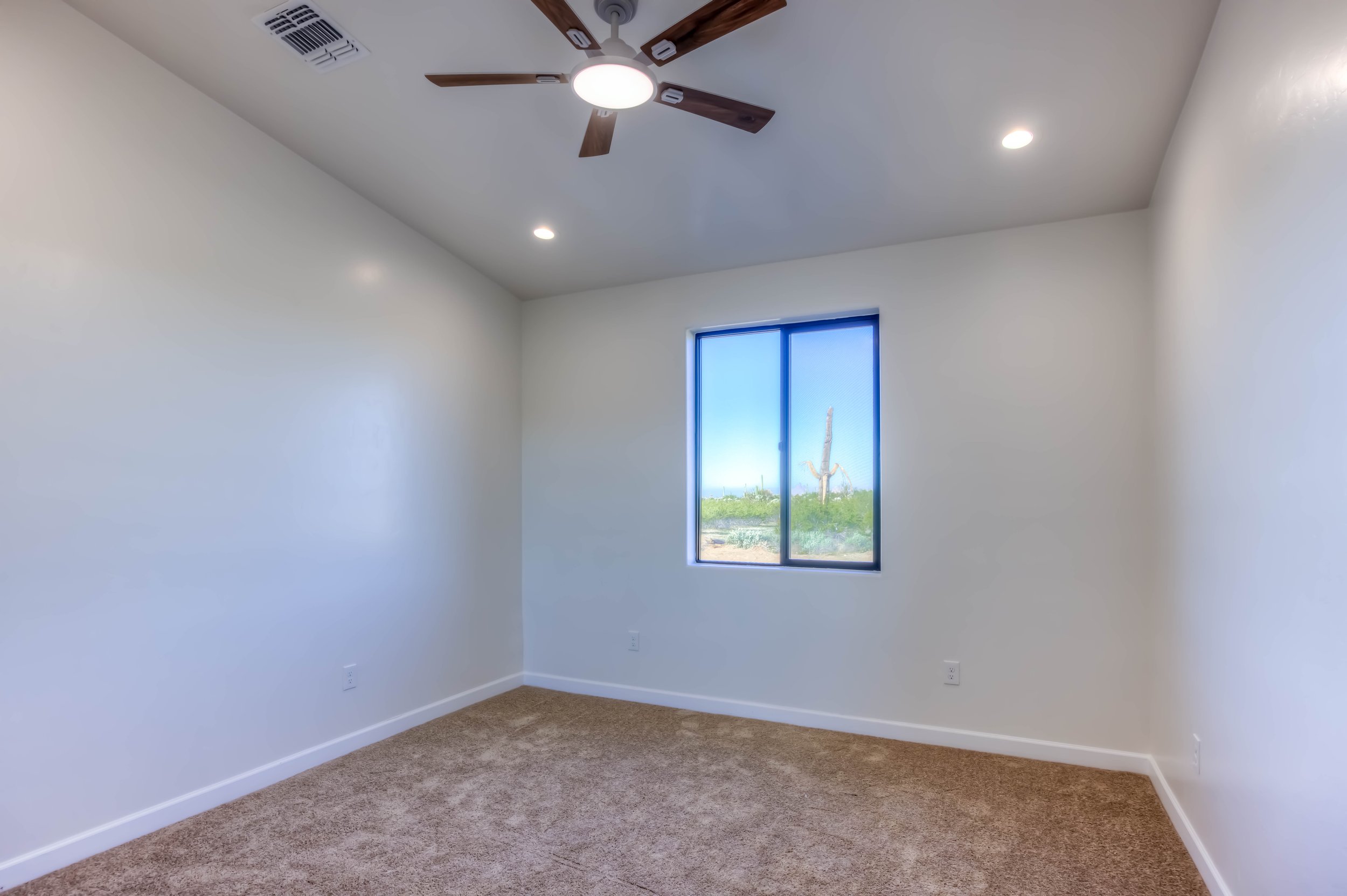 16 Bedroom 3 photo a.jpg