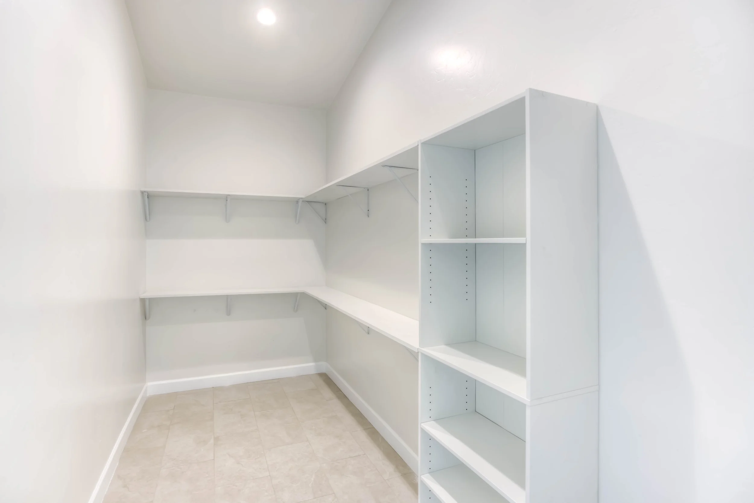 30 Pantry.jpg