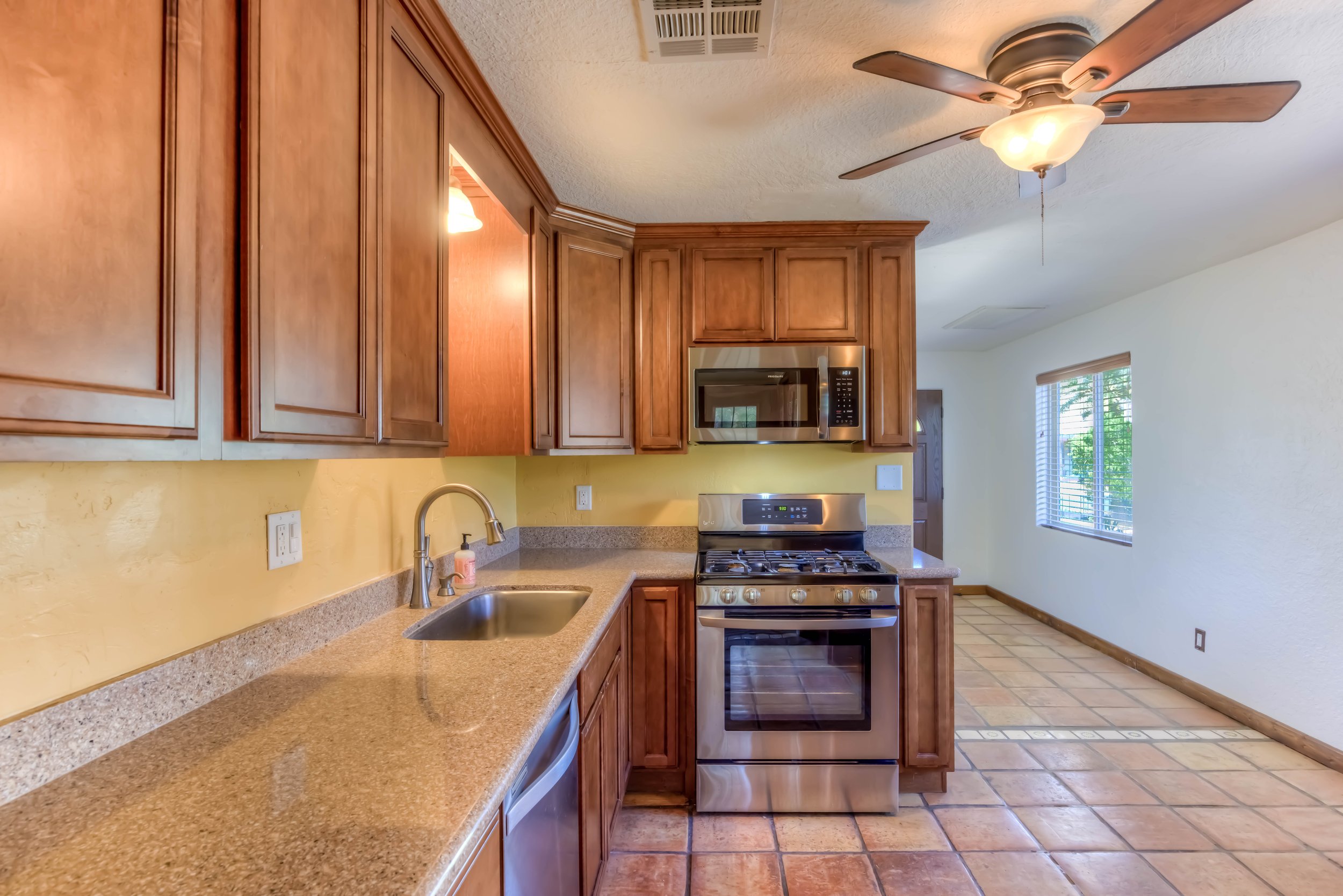 24 Kitchen photo c.jpg