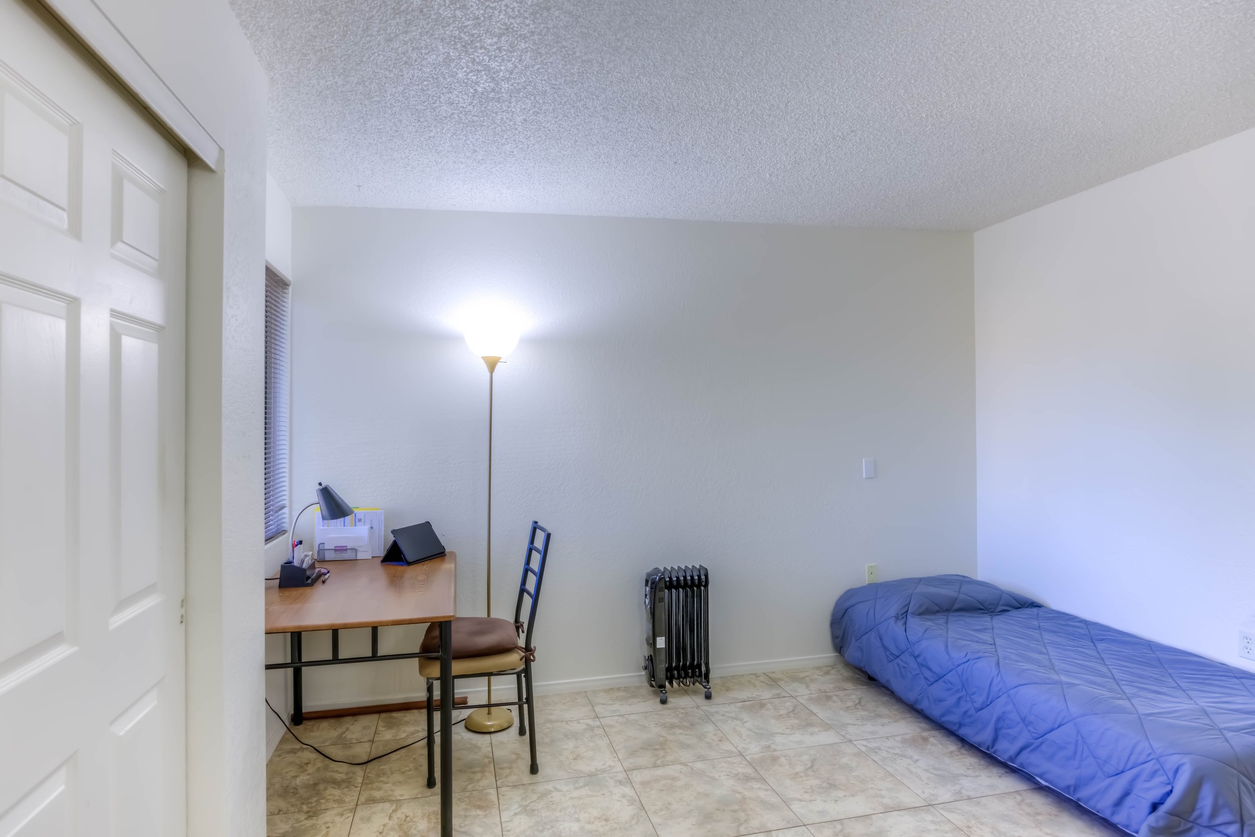 20 Bedroom photo c.jpg