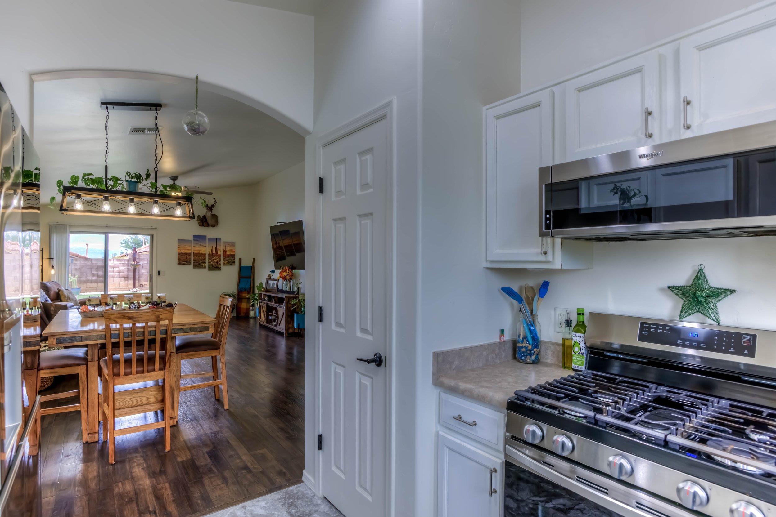 16 Kitchen photo c.jpg