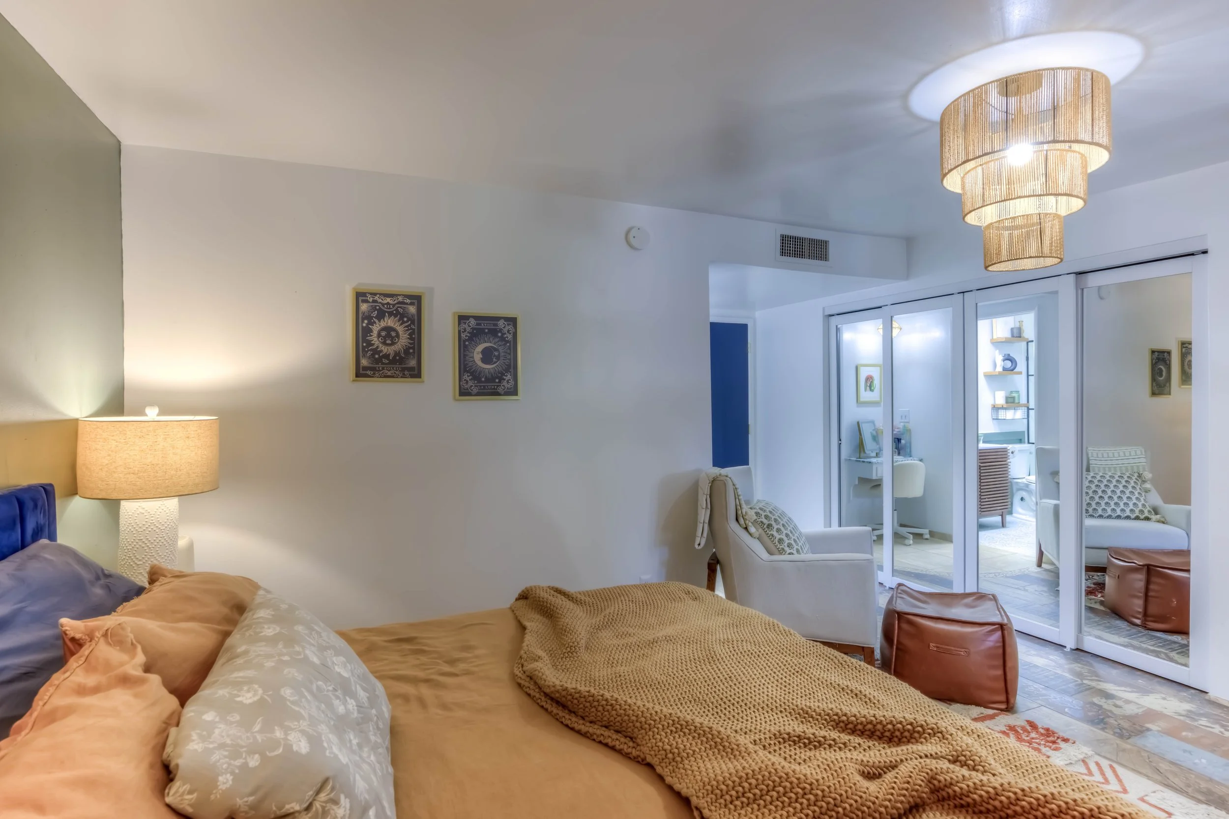 24 Main Bedroom photo b.jpg
