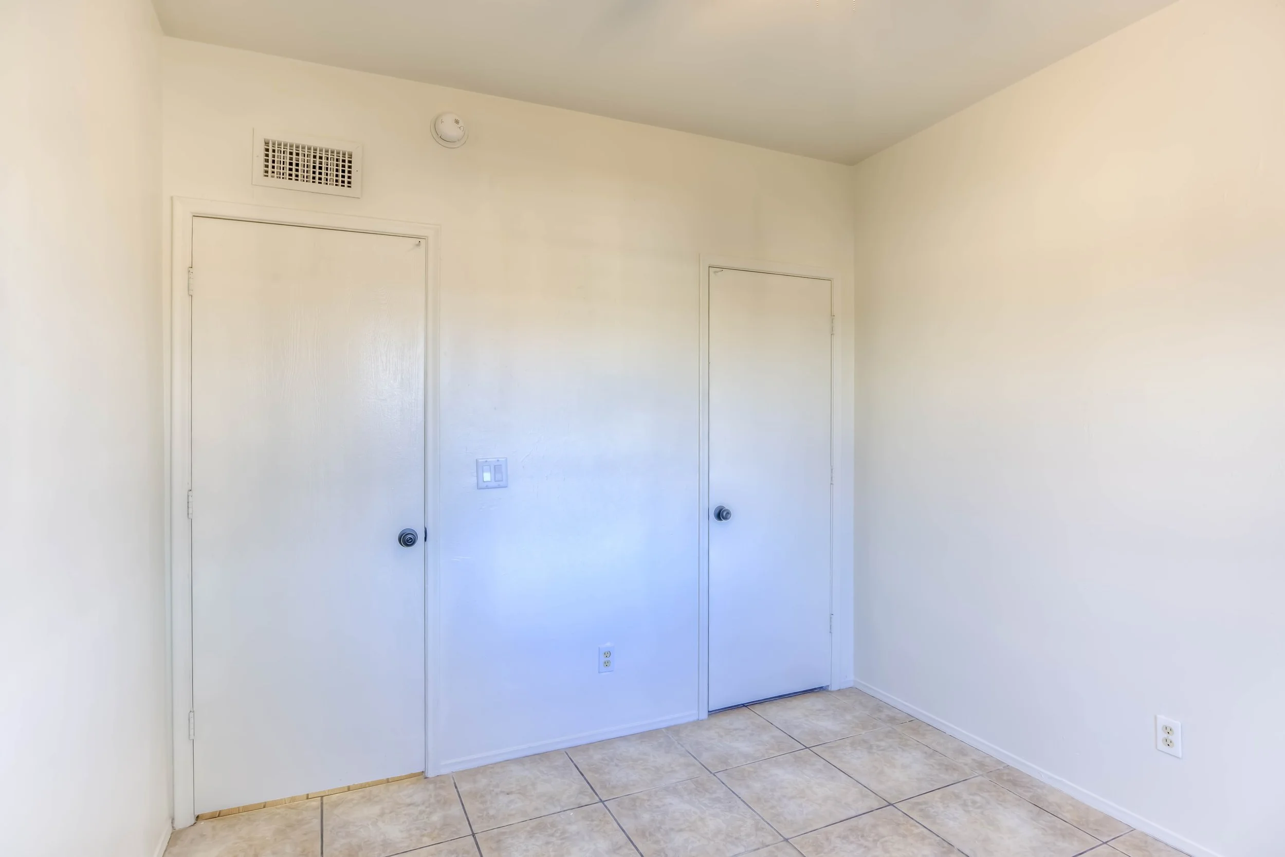 22 Bedroom 2 photo b.jpg