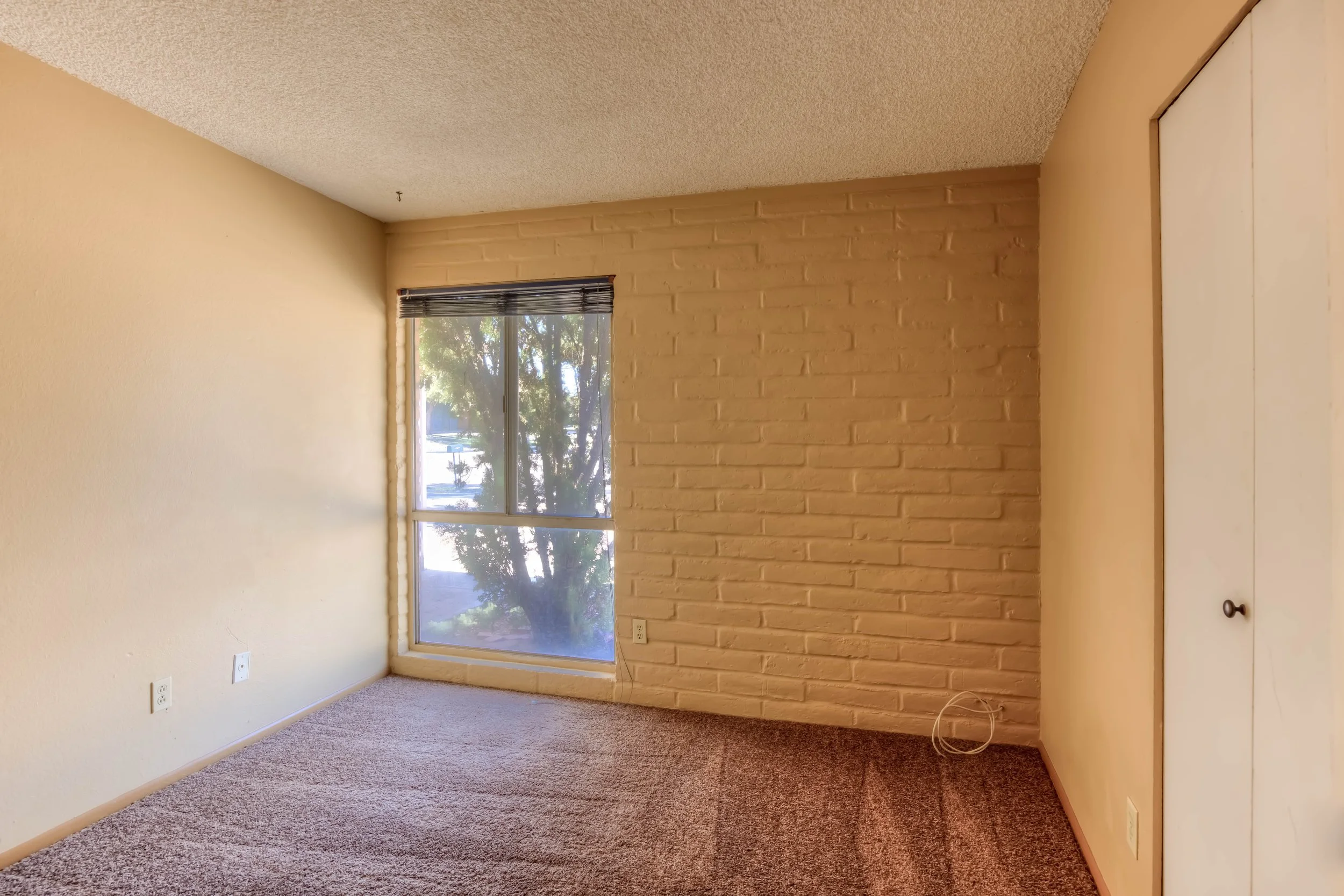 26 Bedroom 3 photo a.jpg