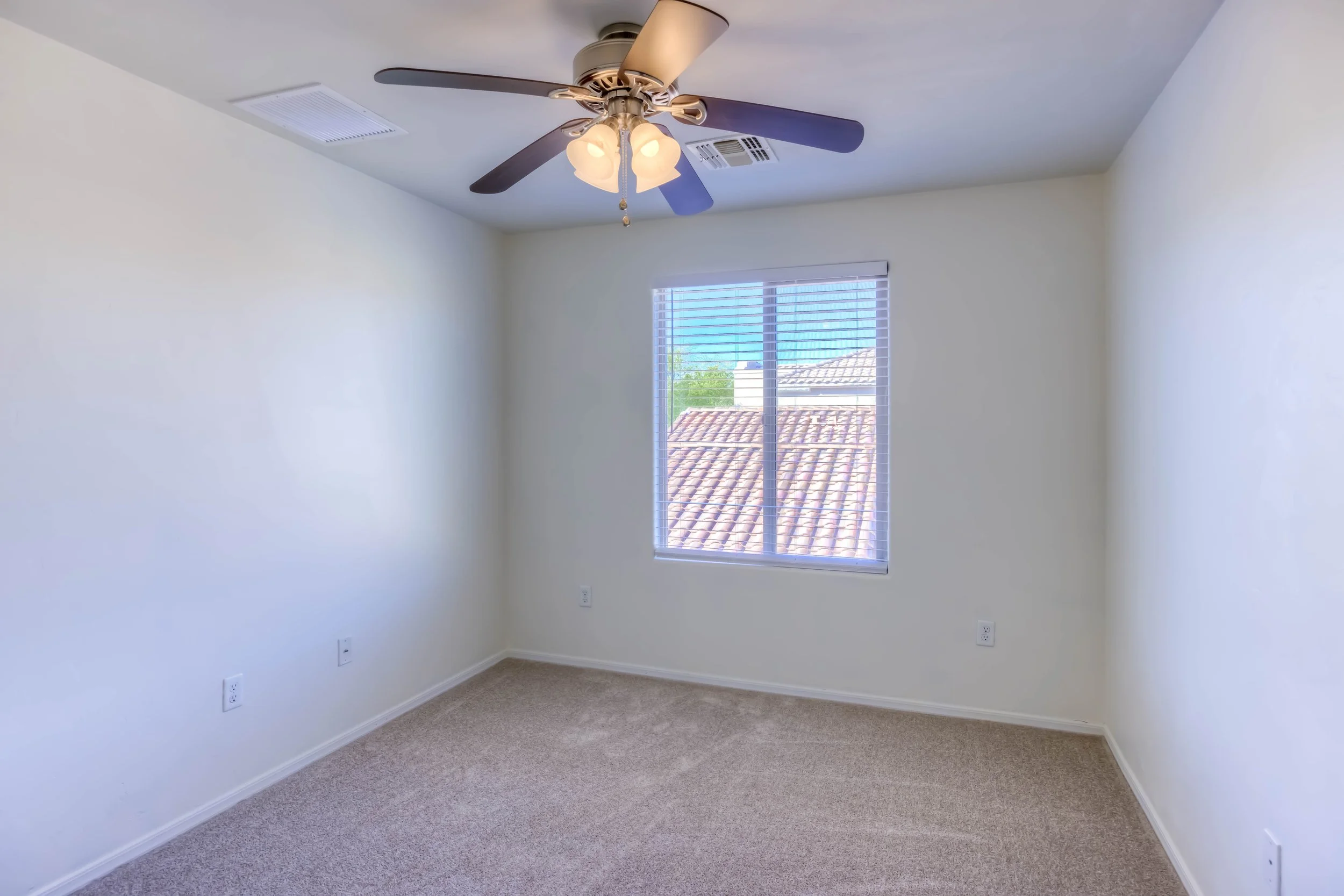 27 Bedroom 2 photo a.jpg