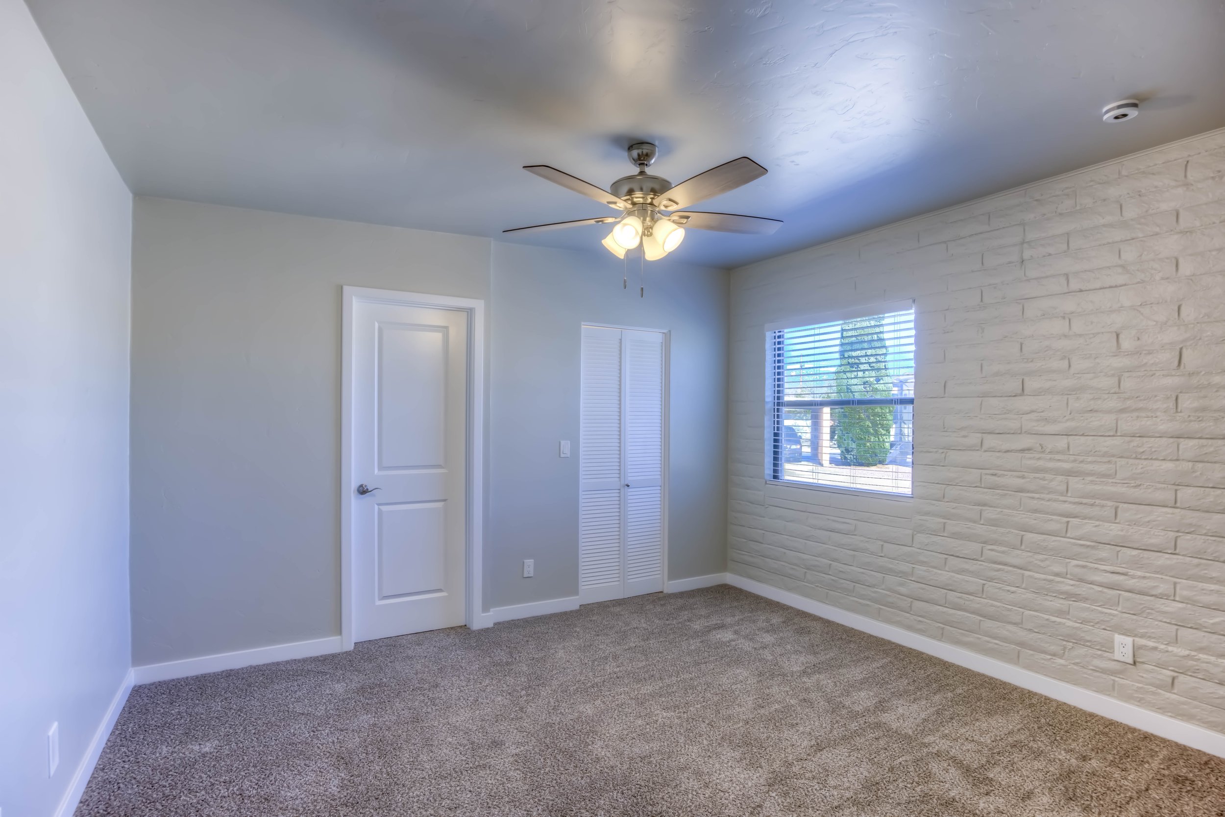 14 Main Bedroom photo a.jpg