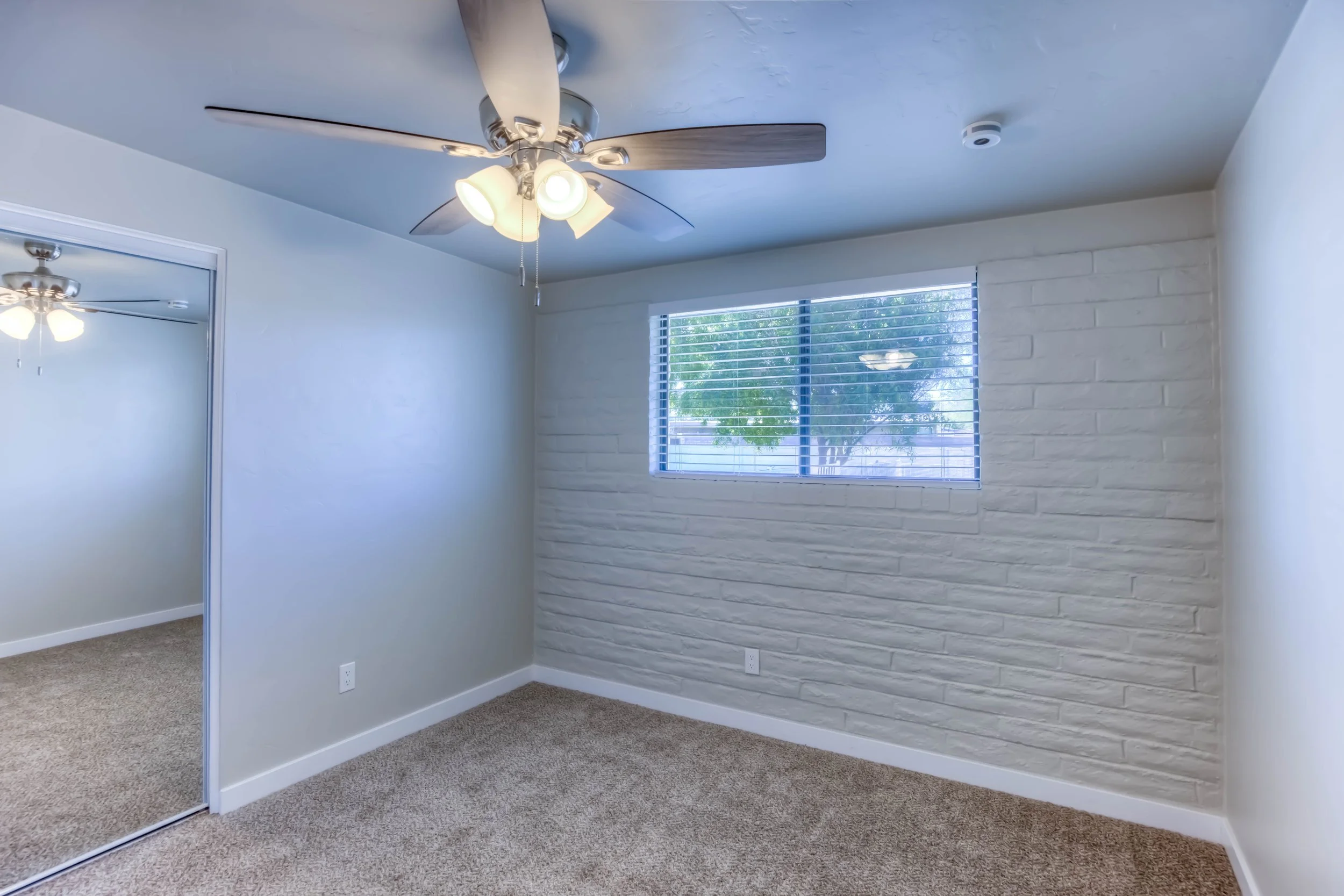 22 Bedroom 2 photo a.jpg