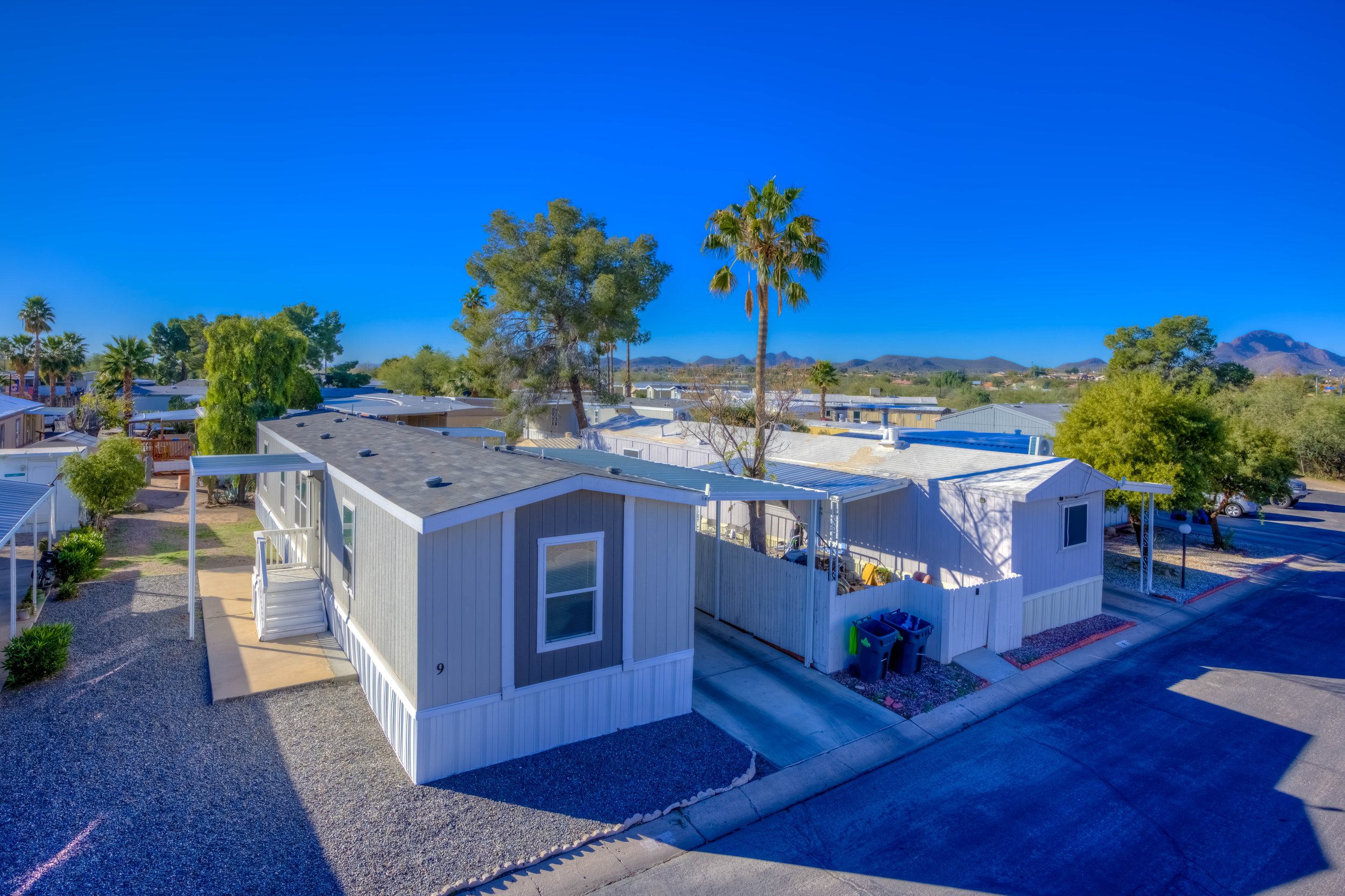 1 Exterior photo a.jpg