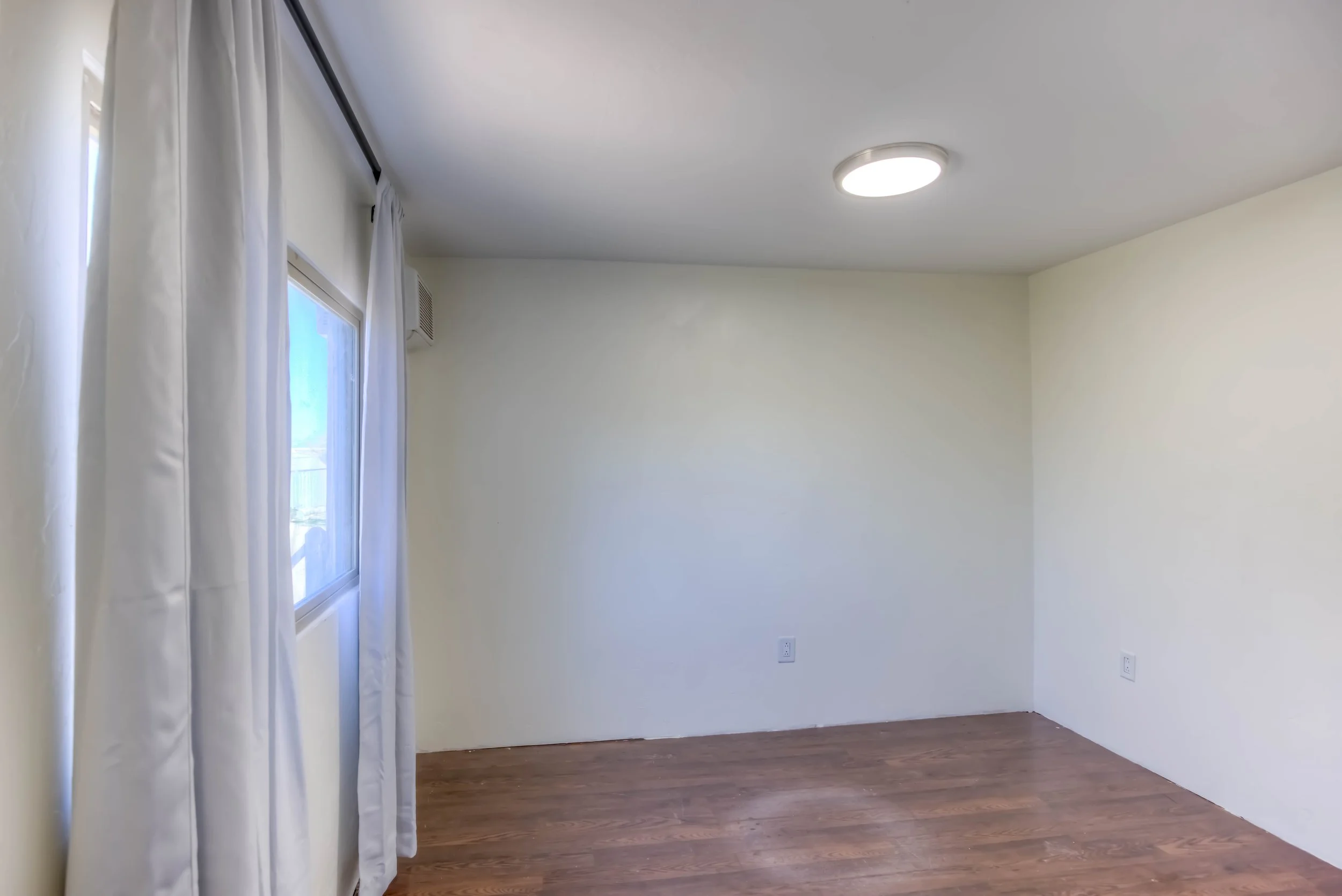 18 Bedroom 2 photo a.jpg