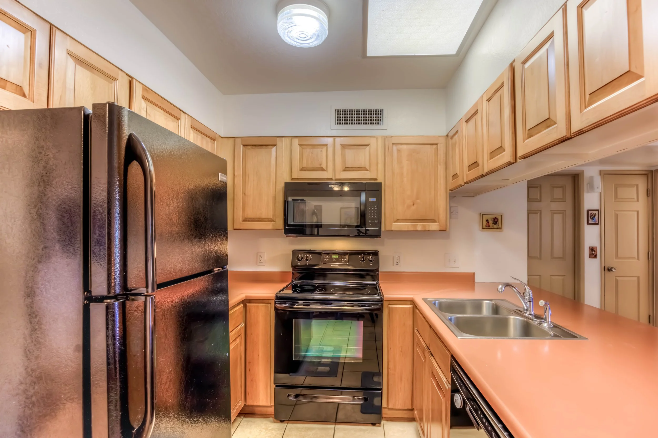 12 Kitchen photo c.jpg